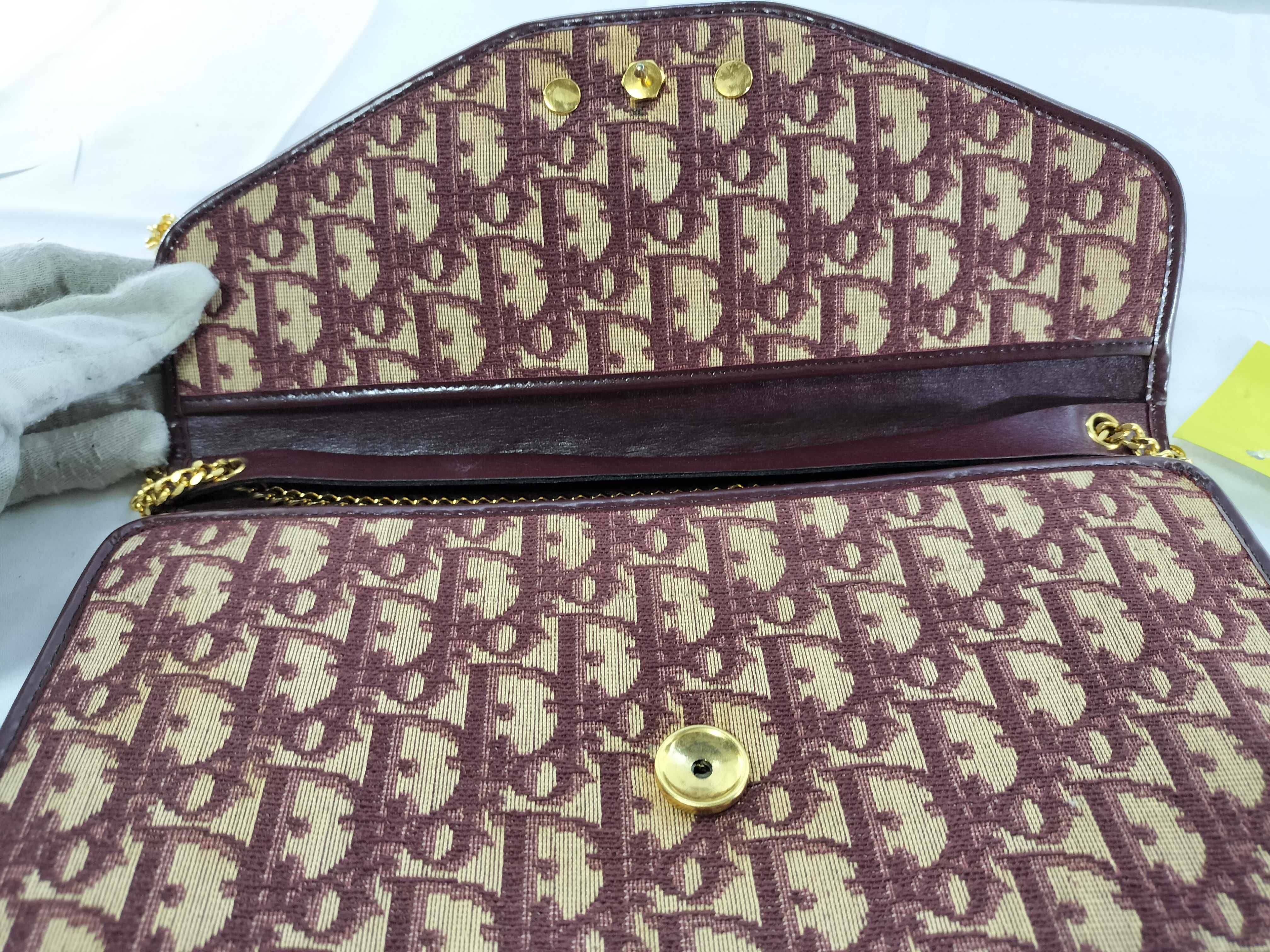 Trotter Chain Shoulder Bag — view 9