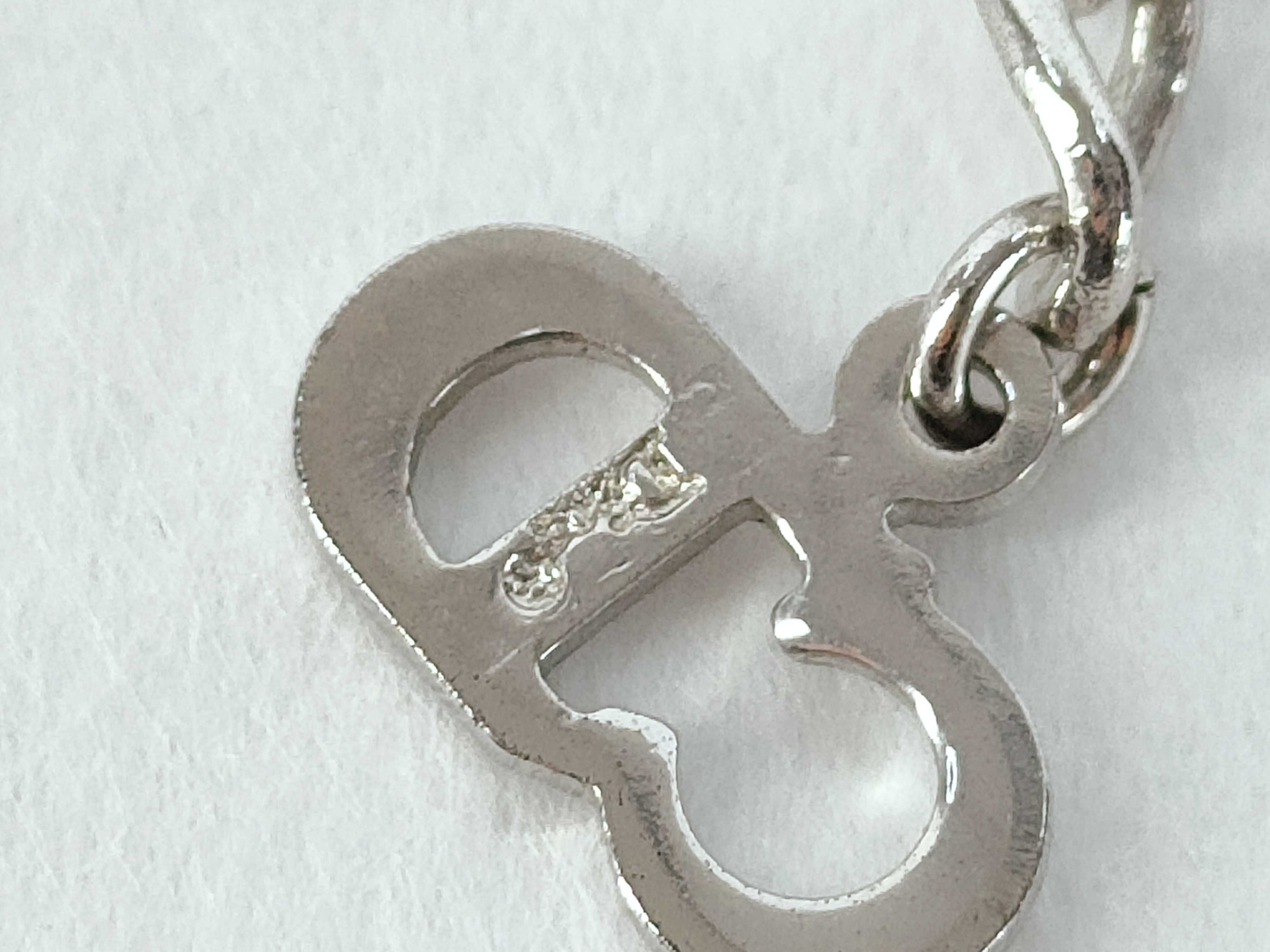 D logo necklace — view 4