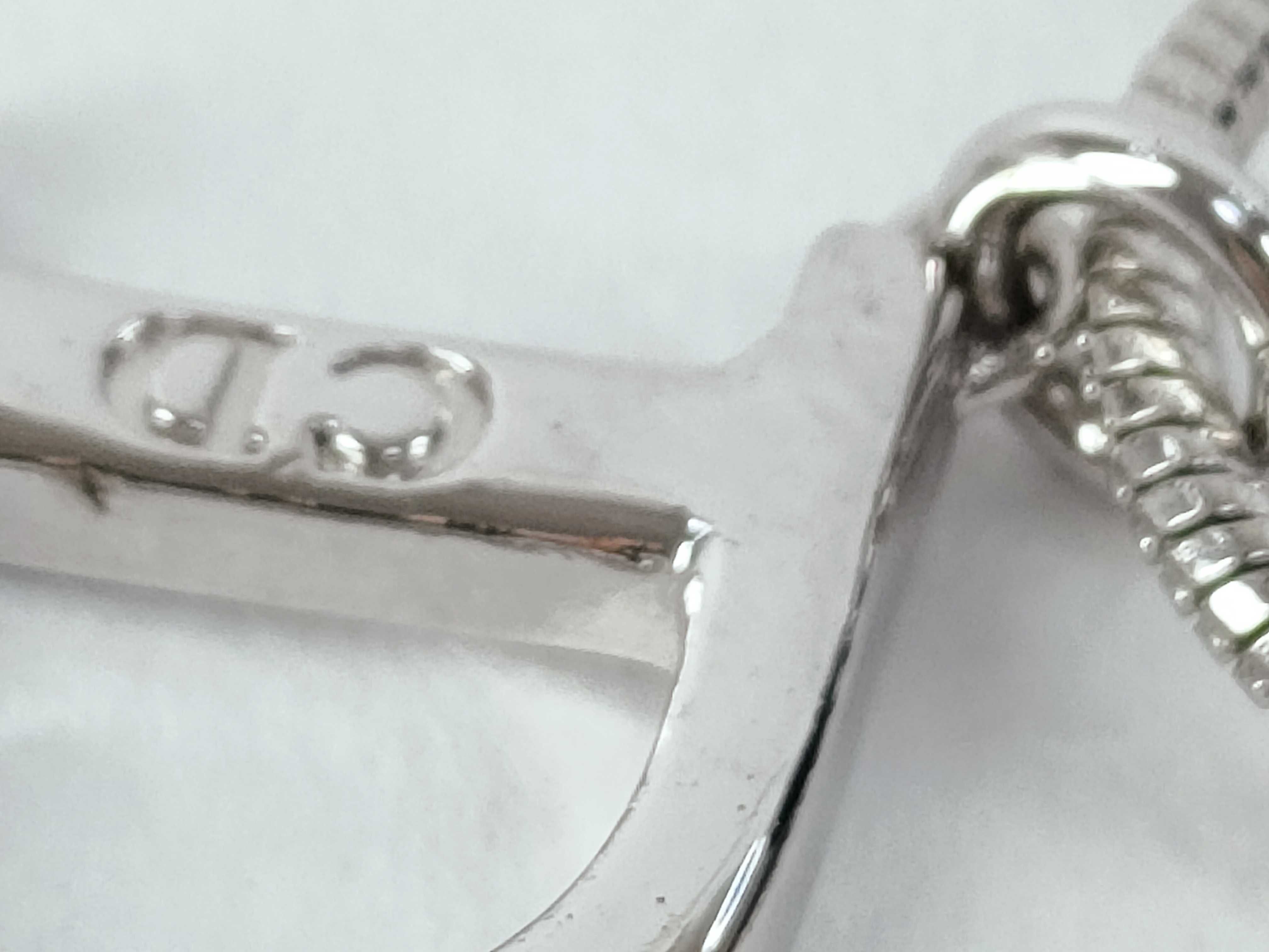 D logo necklace — view 8