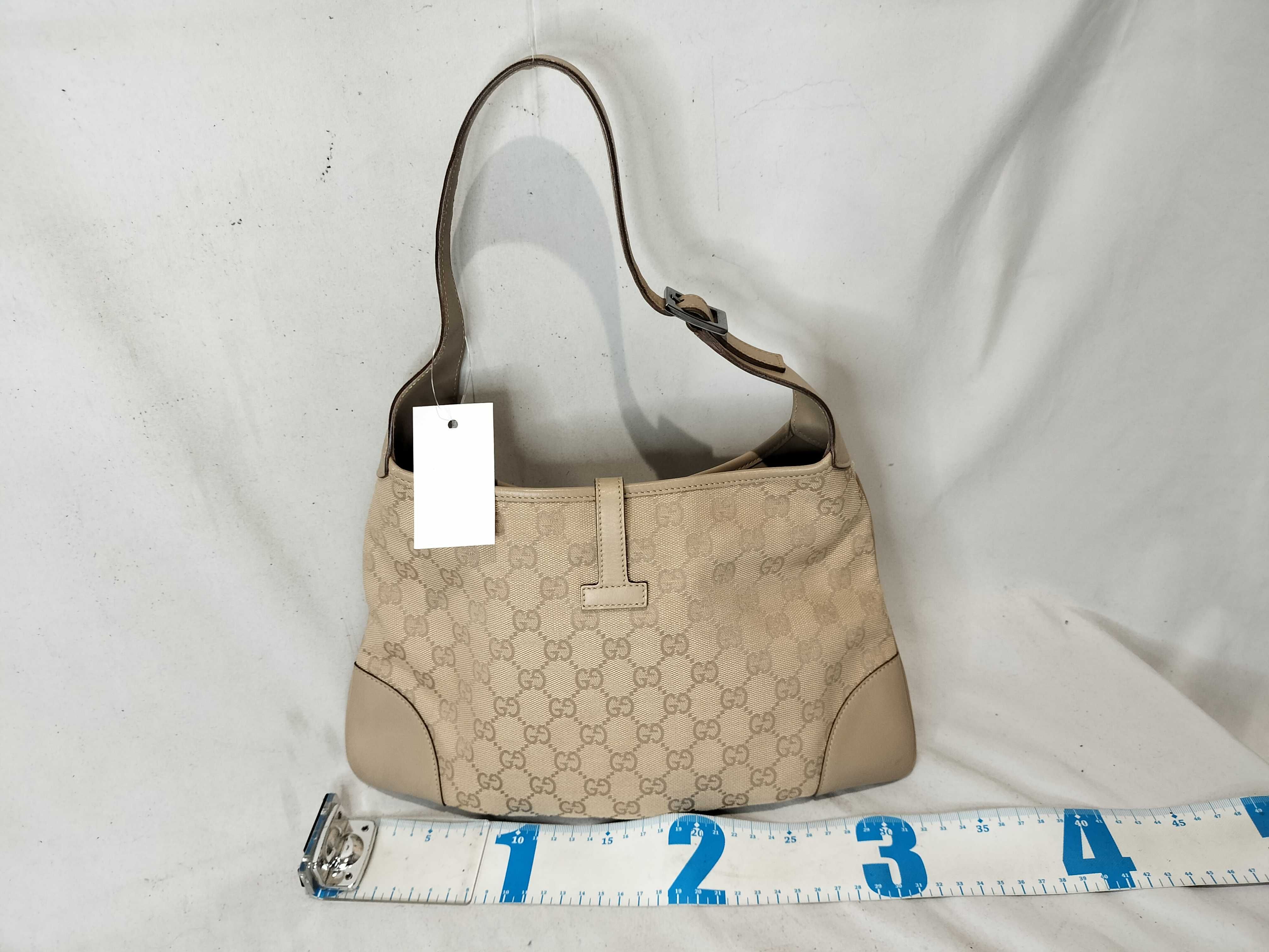 GG Canvas 28628 Jackie One-Shoulder Bag — view 3