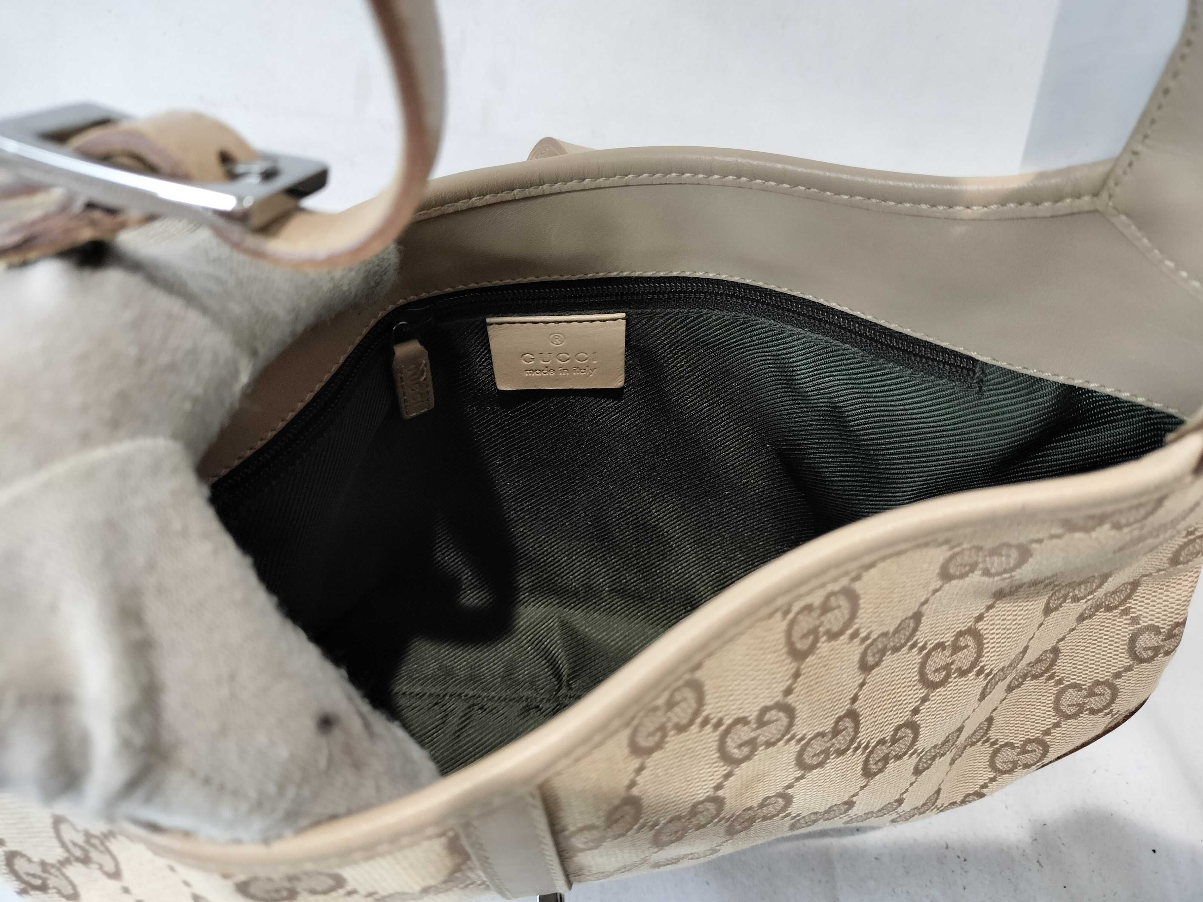 GG Canvas 28628 Jackie One-Shoulder Bag — view 9