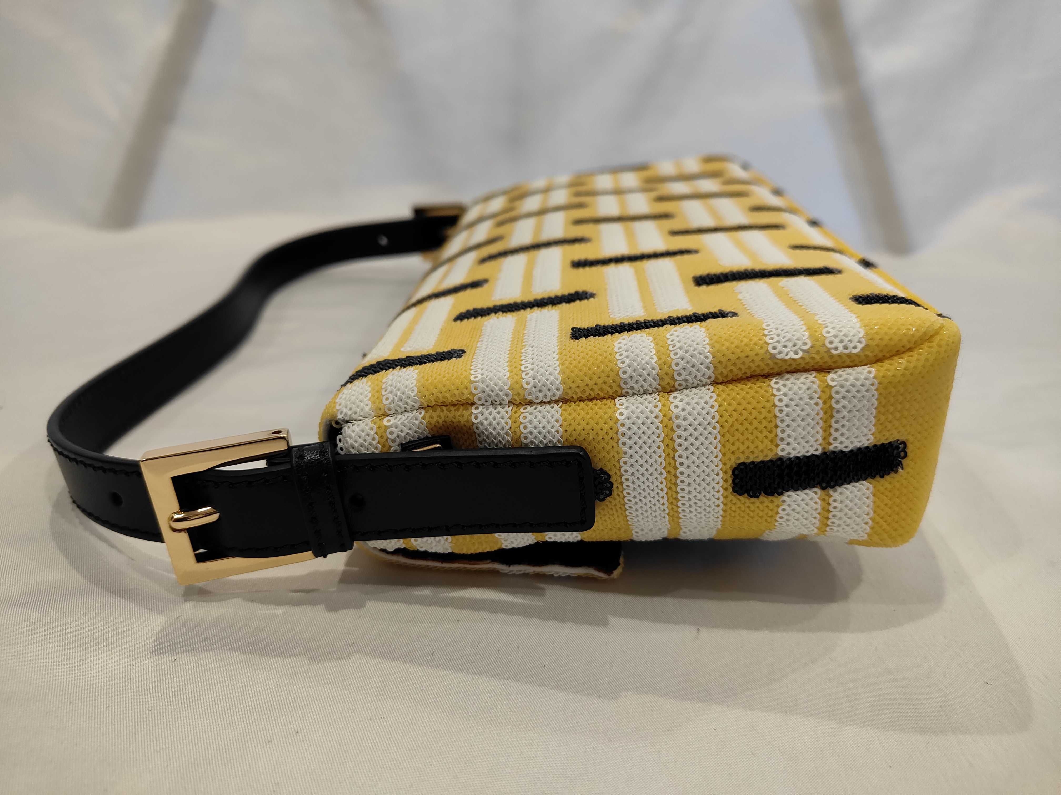 Zucca pattern Mamma Bucket one-shoulder bag with sequin embellishments, yellow shoulder bag — view 5