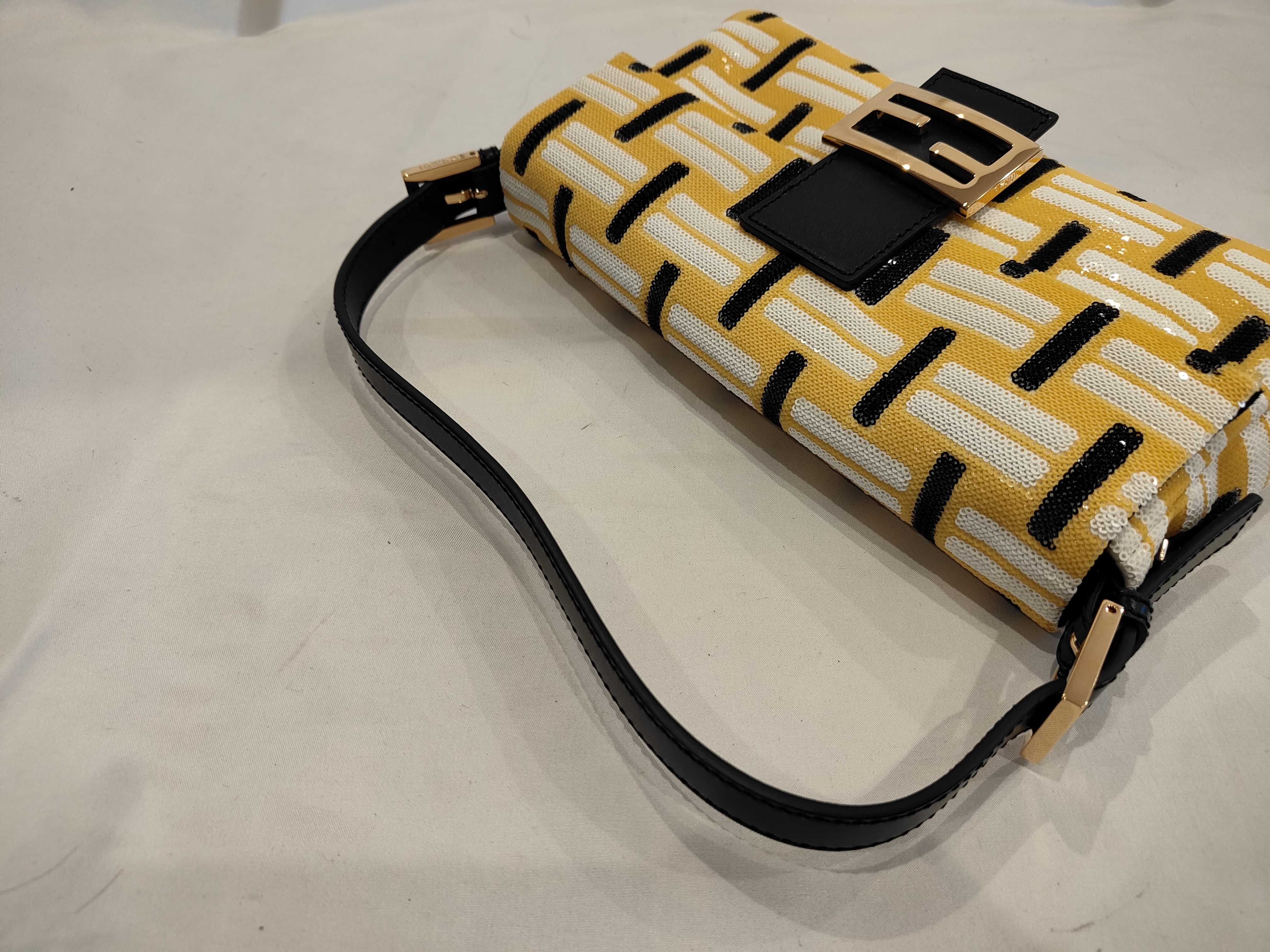 Zucca pattern Mamma Bucket one-shoulder bag with sequin embellishments, yellow shoulder bag — view 7