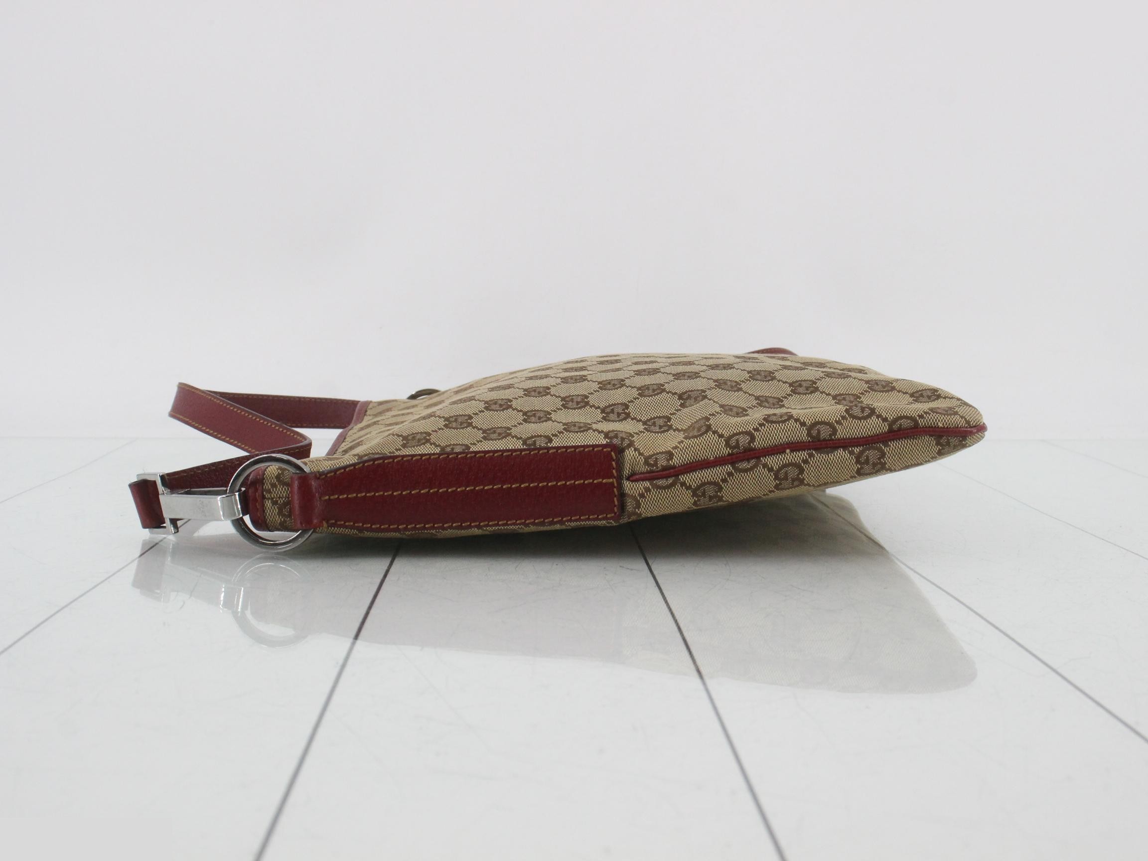 GG Canvas (Bag) - Shoulder Bag — view 4