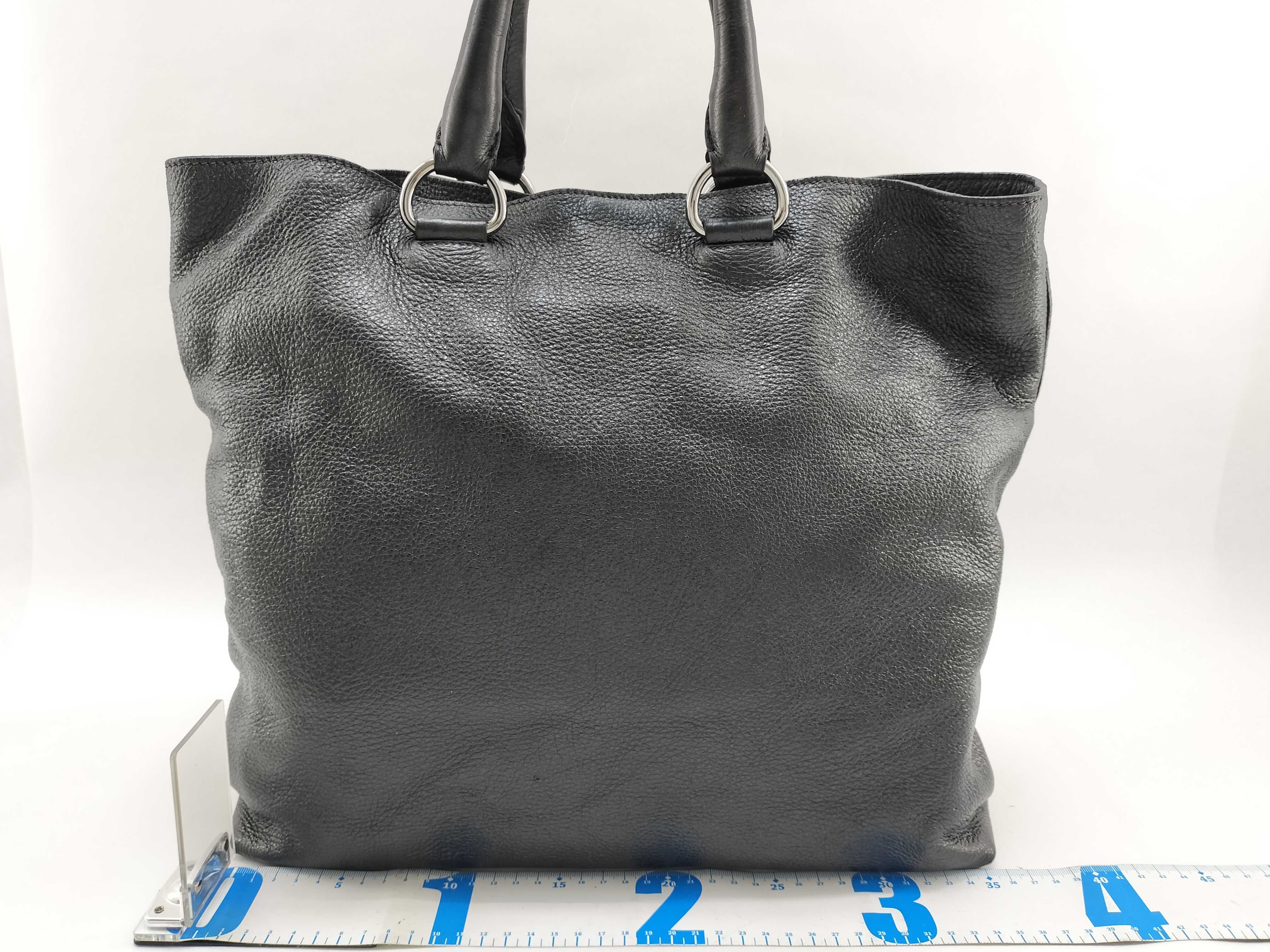 Vuttero Daino Leather Tote Bag Shoulder Bag Serial Tote Bag — view 2