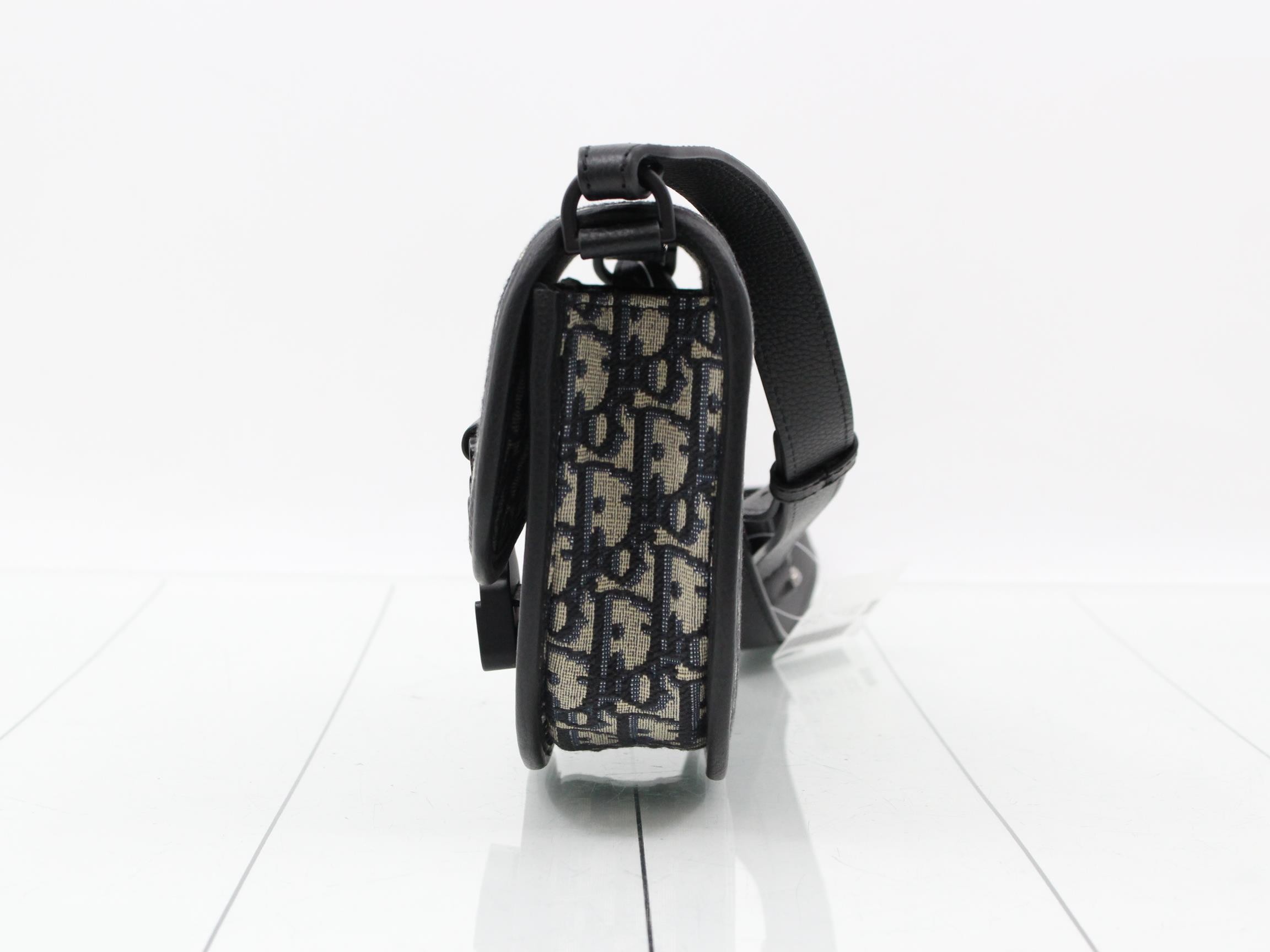 Shoulder bag — view 3