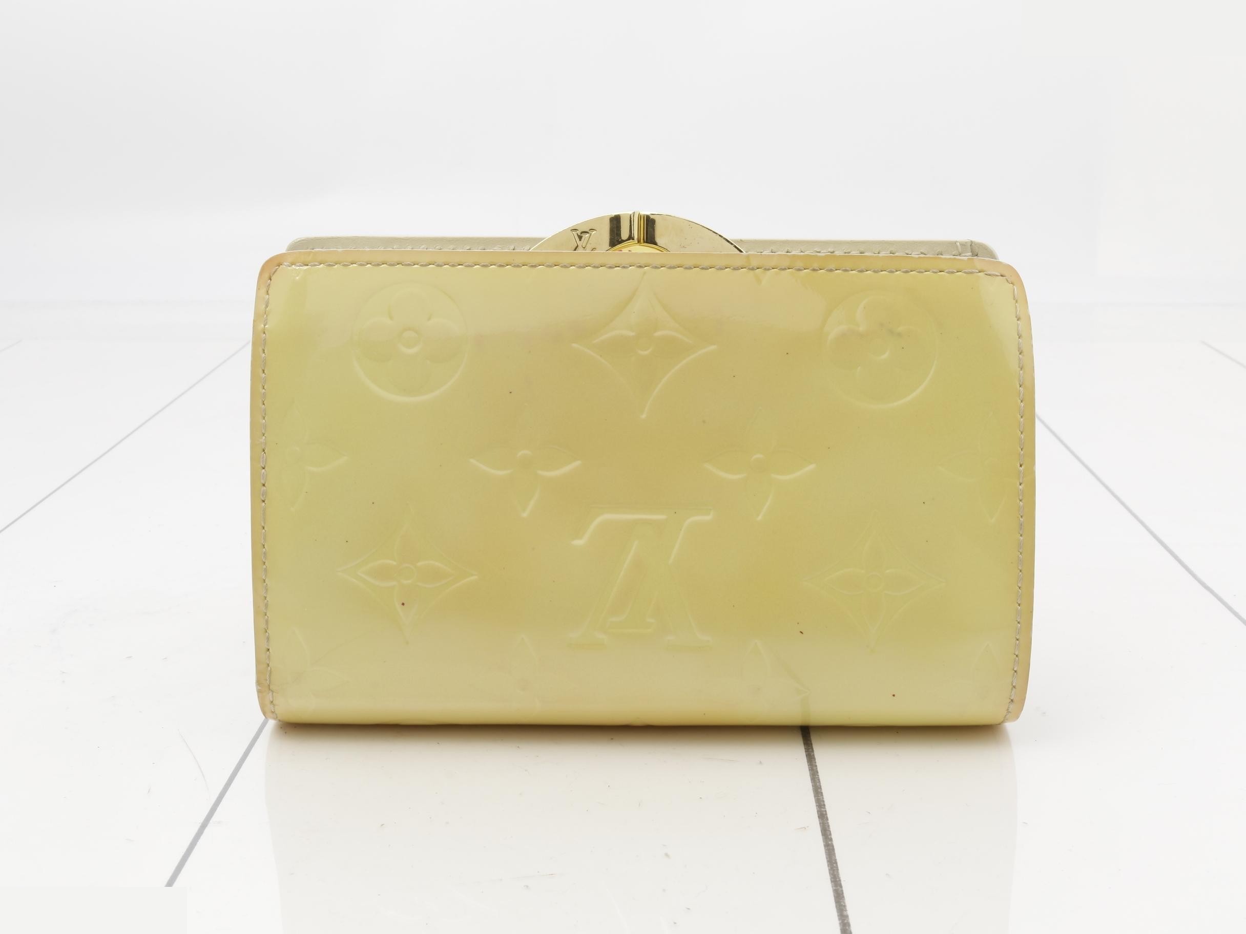 Vernis Viennois — view 2