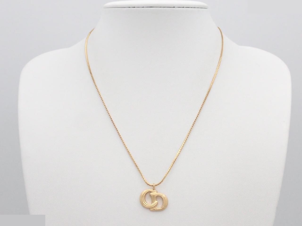 Other lines: Precious metal necklaces and pendants, chain approximately 42cm. — view 3