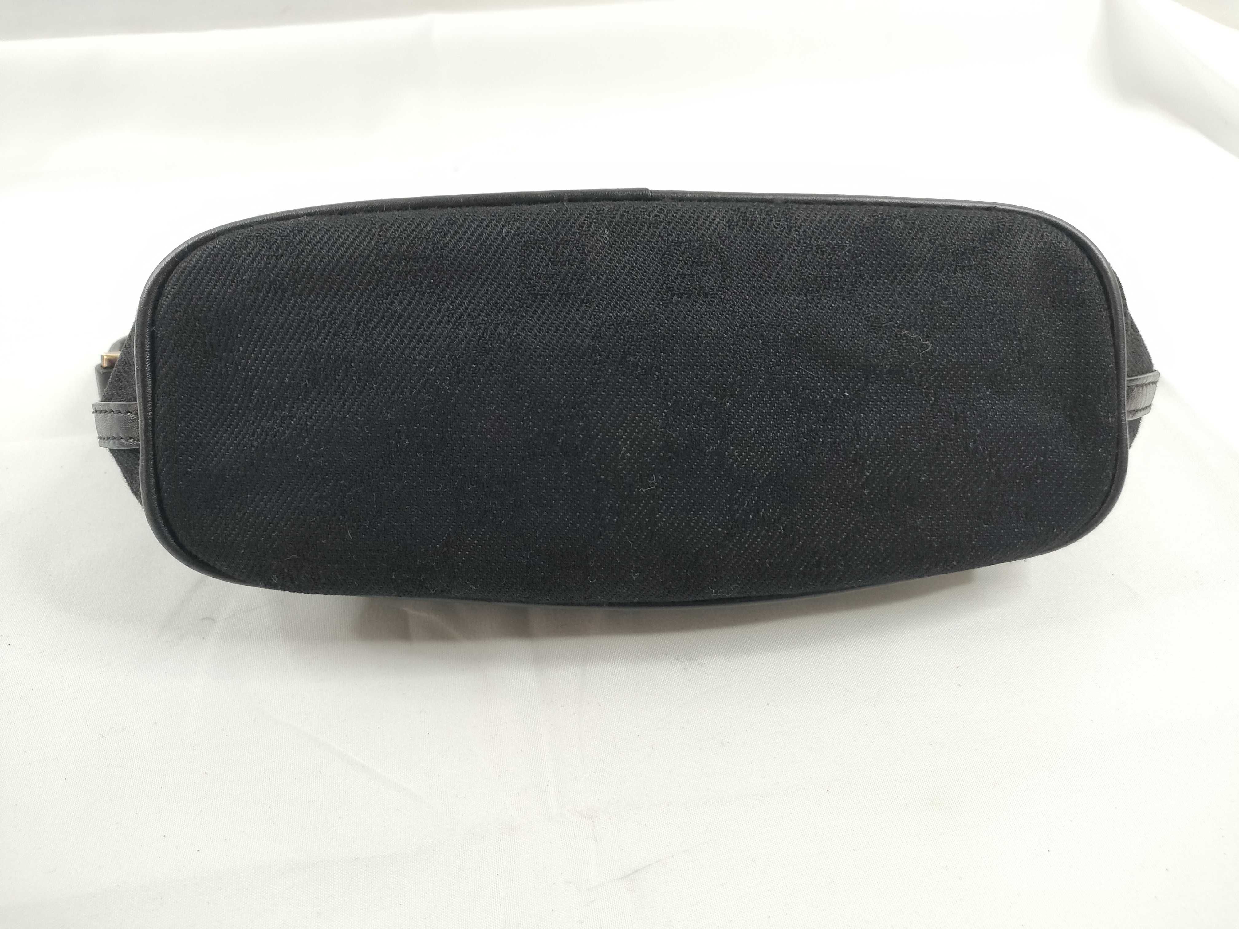 accessory pouch — view 4