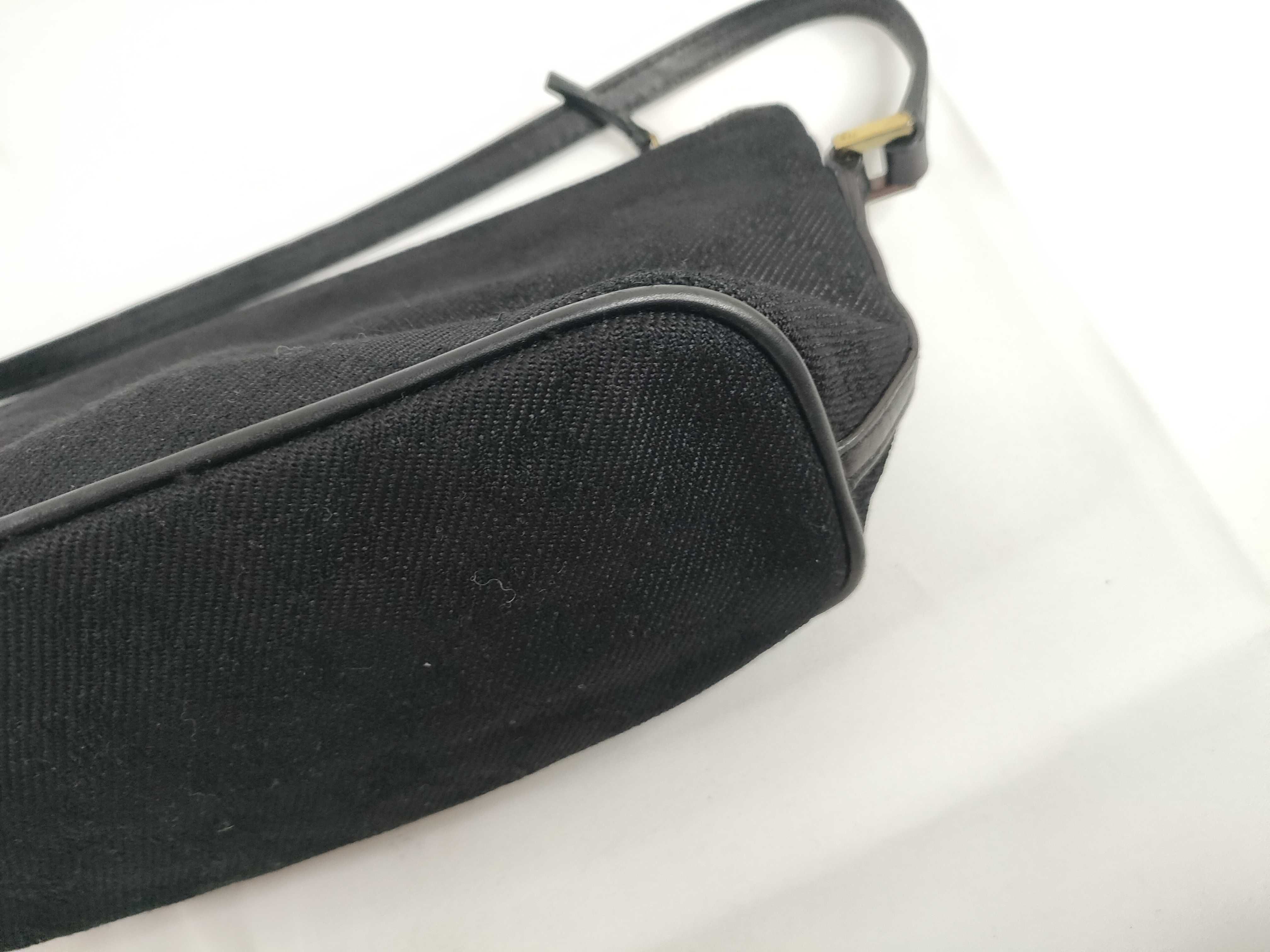 accessory pouch — view 5