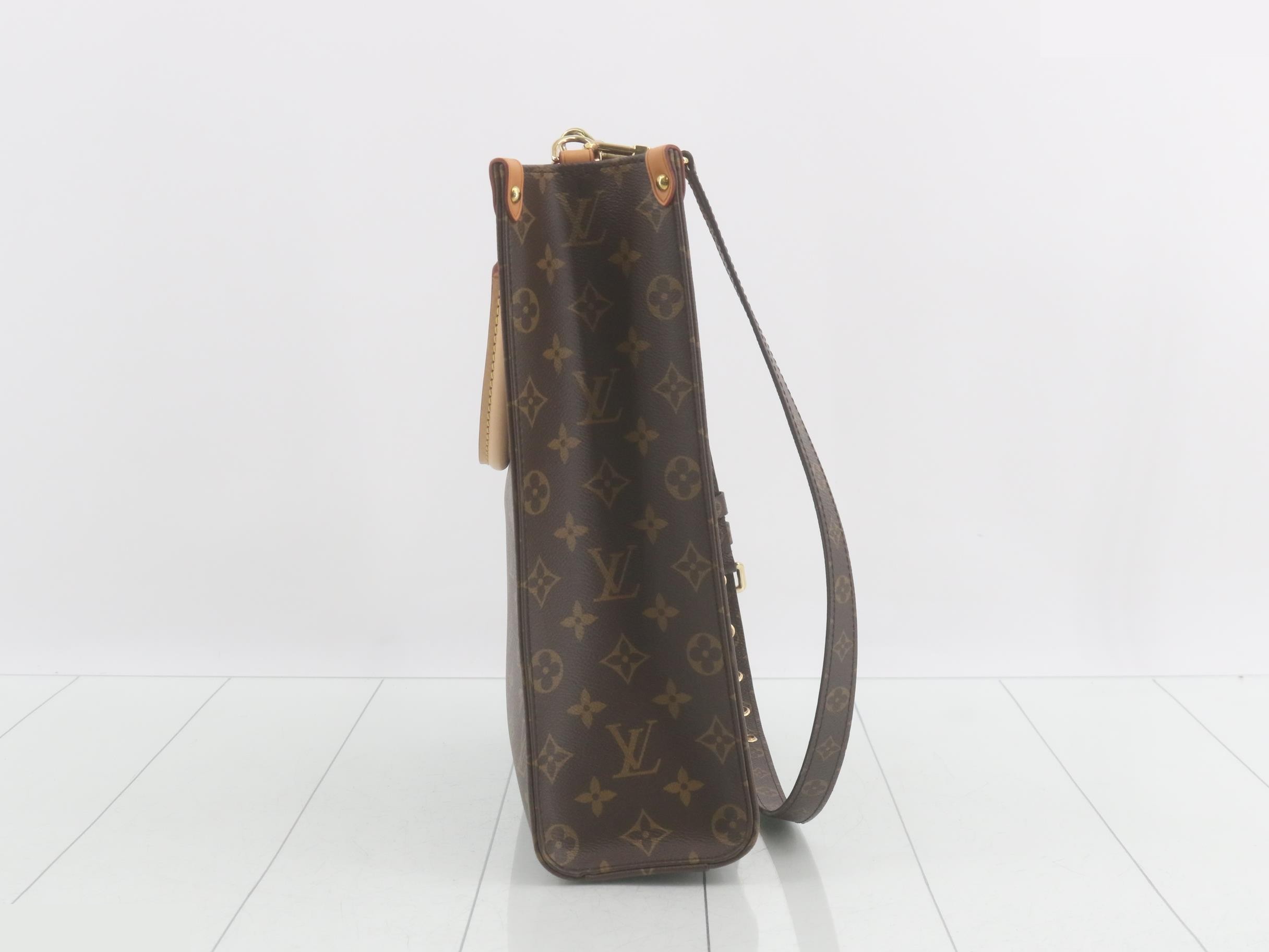 Monogram Sac Plat PM 2-Way Shoulder — view 4