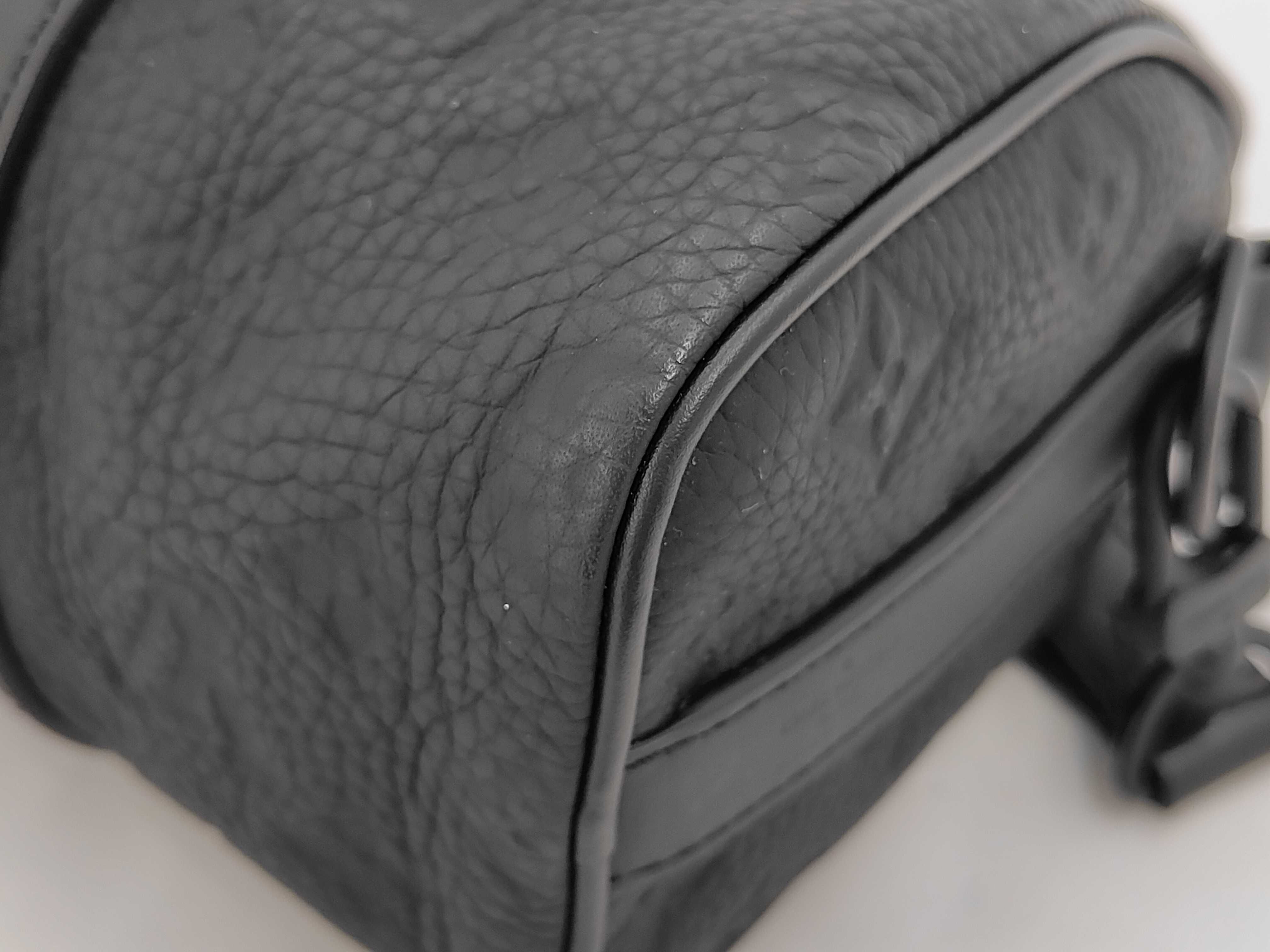Monogram Empreinte Keepall Bandoulière 25 M20900 Handbag — view 3