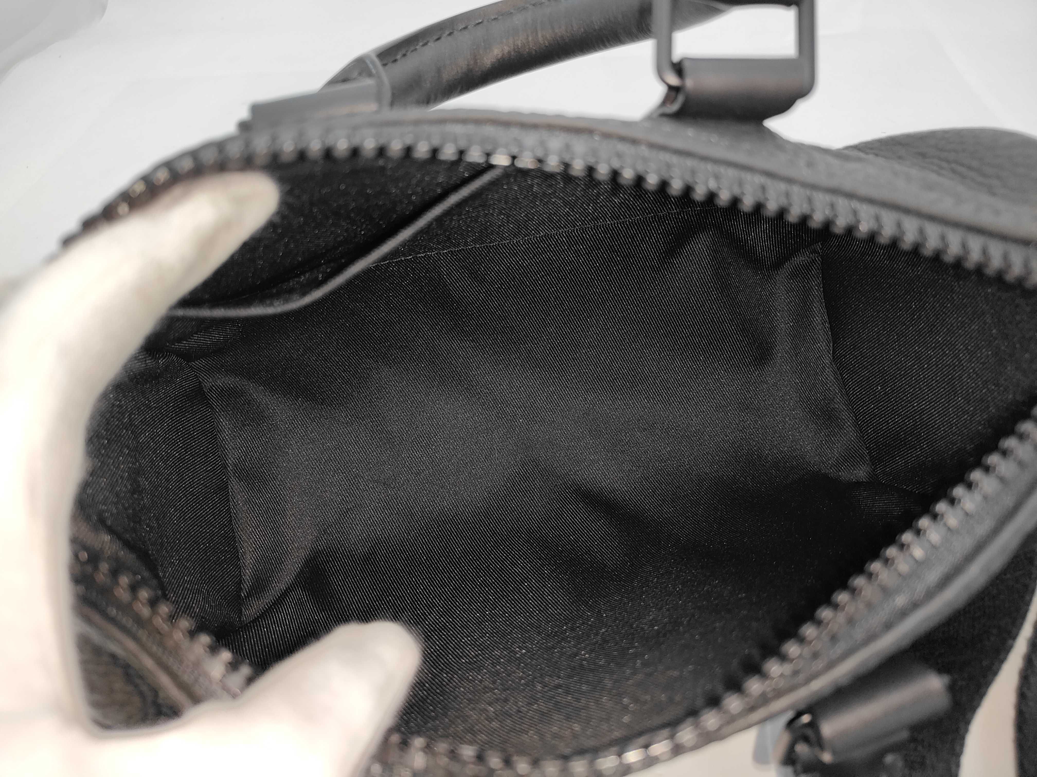 Monogram Empreinte Keepall Bandoulière 25 M20900 Handbag — view 9