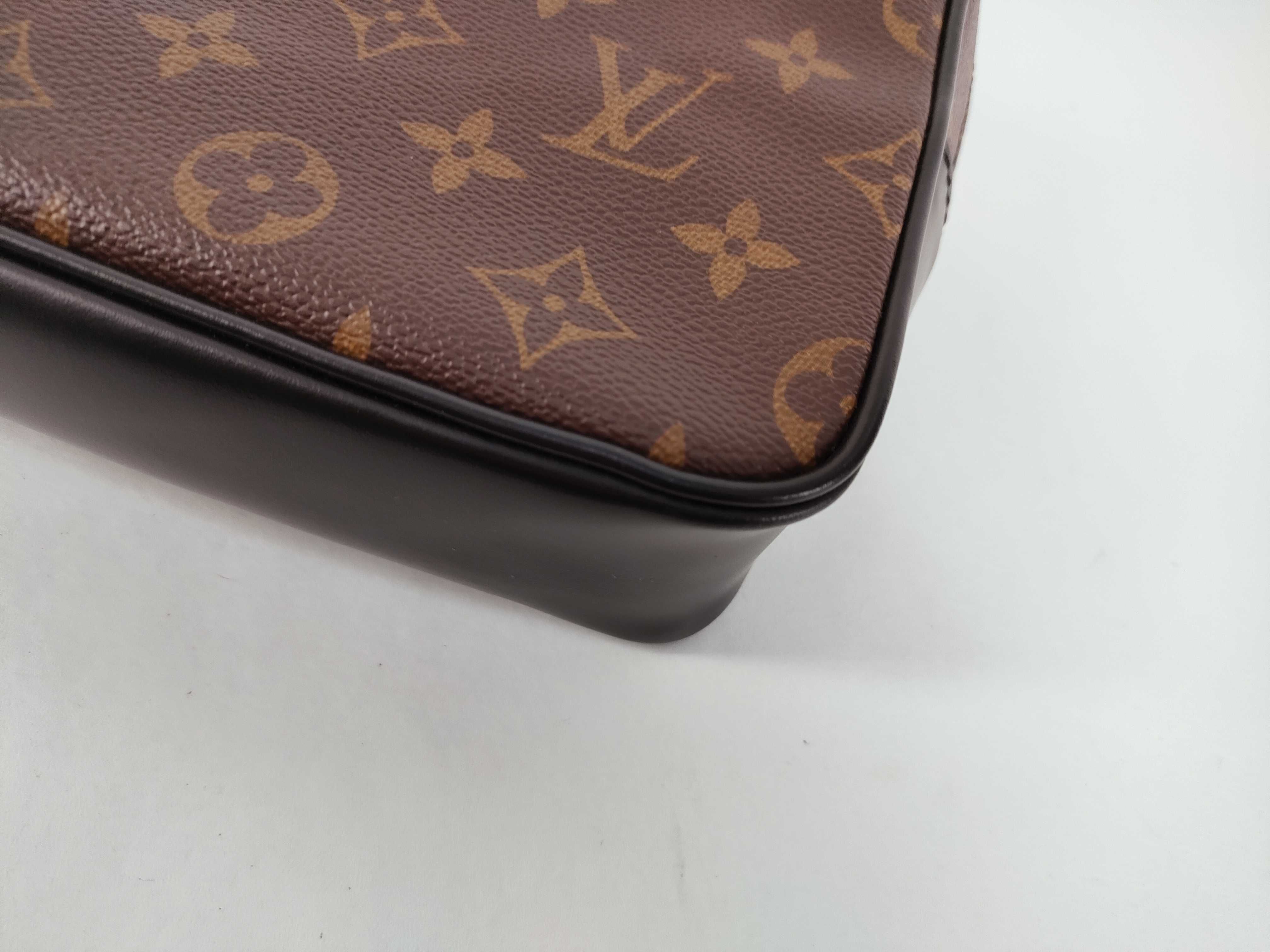 Monogram Macassar Pochette Kasai M42838 SR0280 Shoulder Bag — view 3