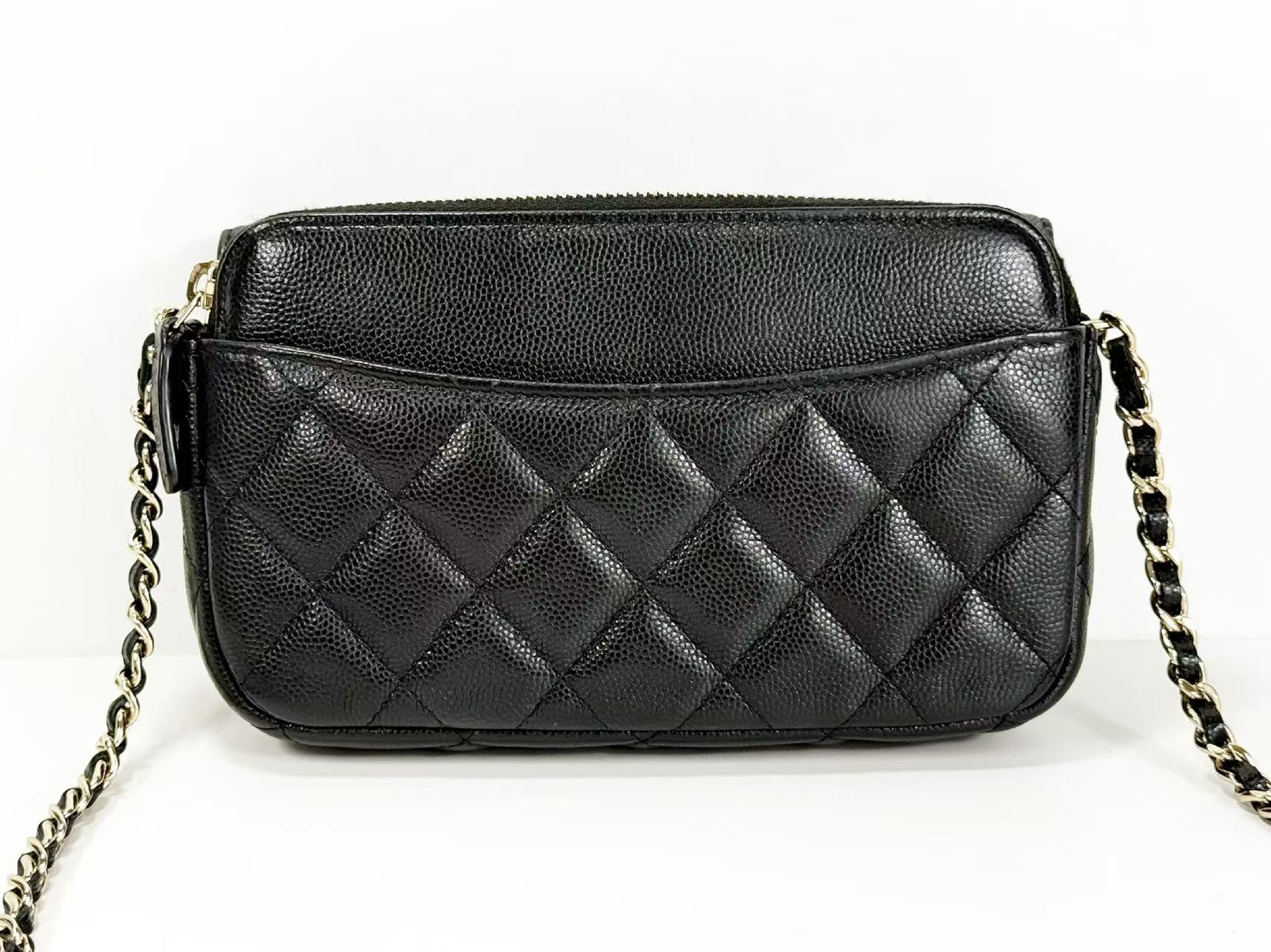 Black Caviar Skin Matelassé WOC W18/H11/D4cm approx. 31 series [Includes dust bag, authenticity card, and seal] Gold hardware Shoulder bag 31219429 — view 3