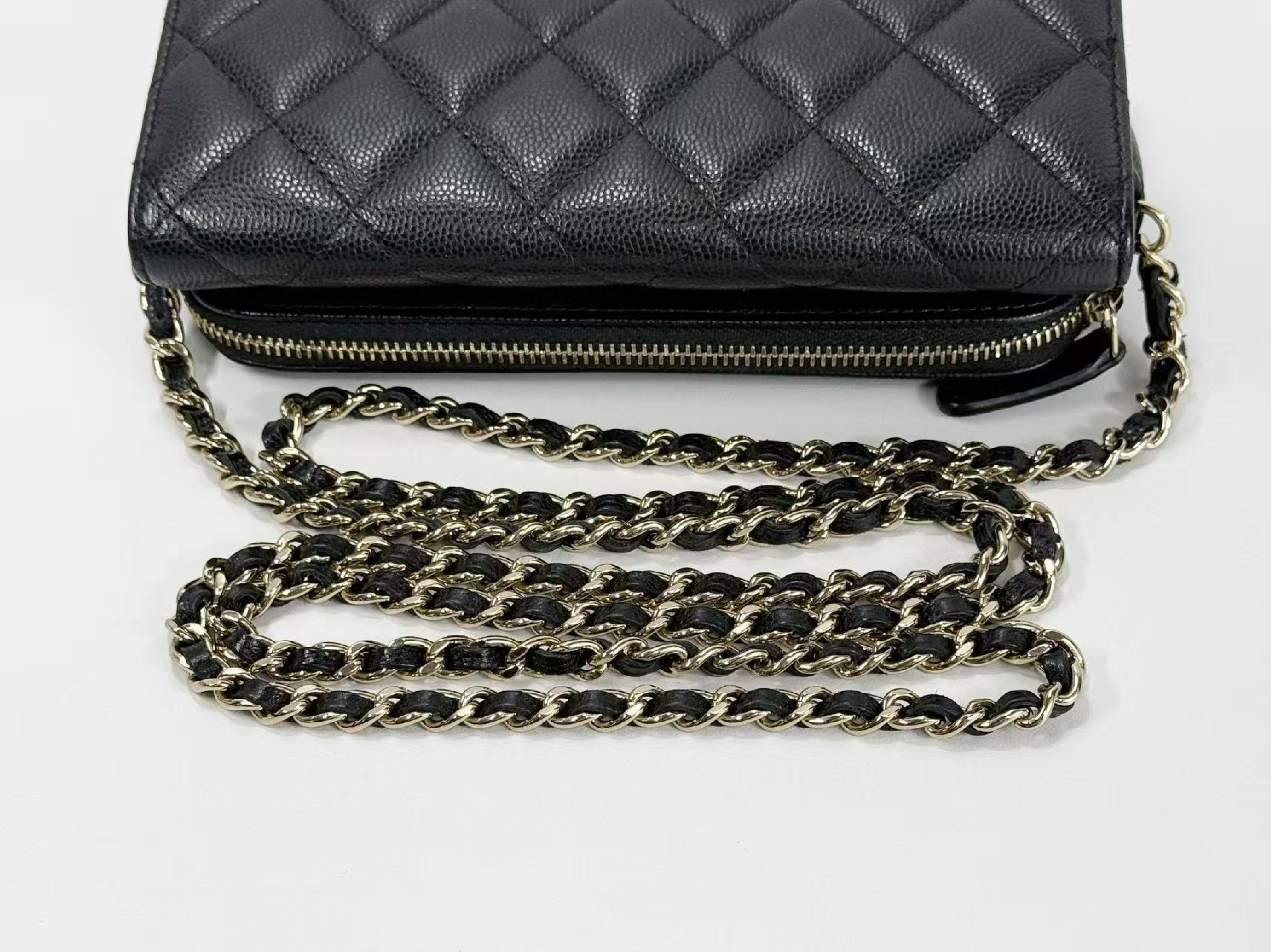 Black Caviar Skin Matelassé WOC W18/H11/D4cm approx. 31 series [Includes dust bag, authenticity card, and seal] Gold hardware Shoulder bag 31219429 — view 8