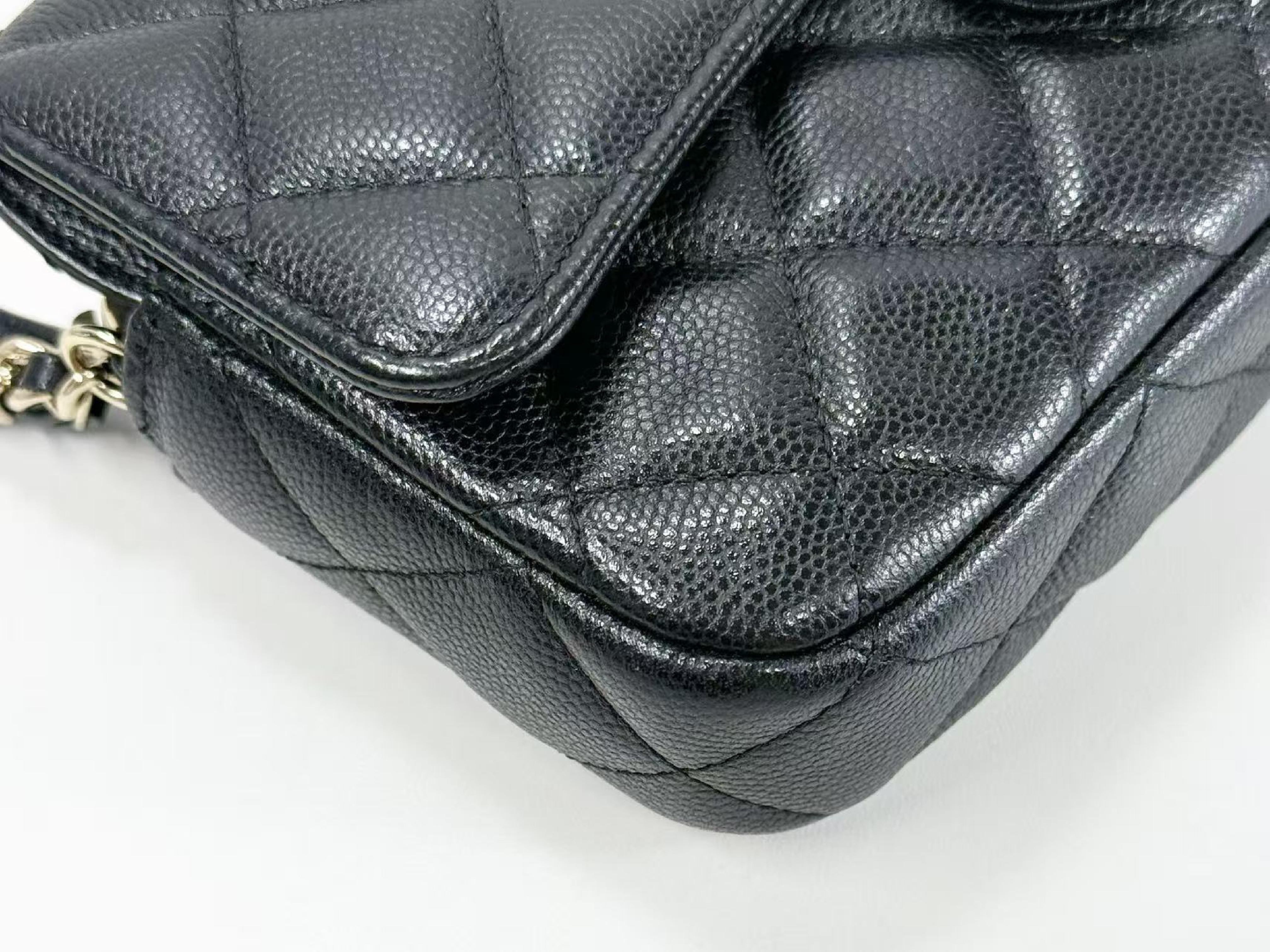 Black Caviar Skin Matelassé WOC W18/H11/D4cm approx. 31 series [Includes dust bag, authenticity card, and seal] Gold hardware Shoulder bag 31219429 — view 9