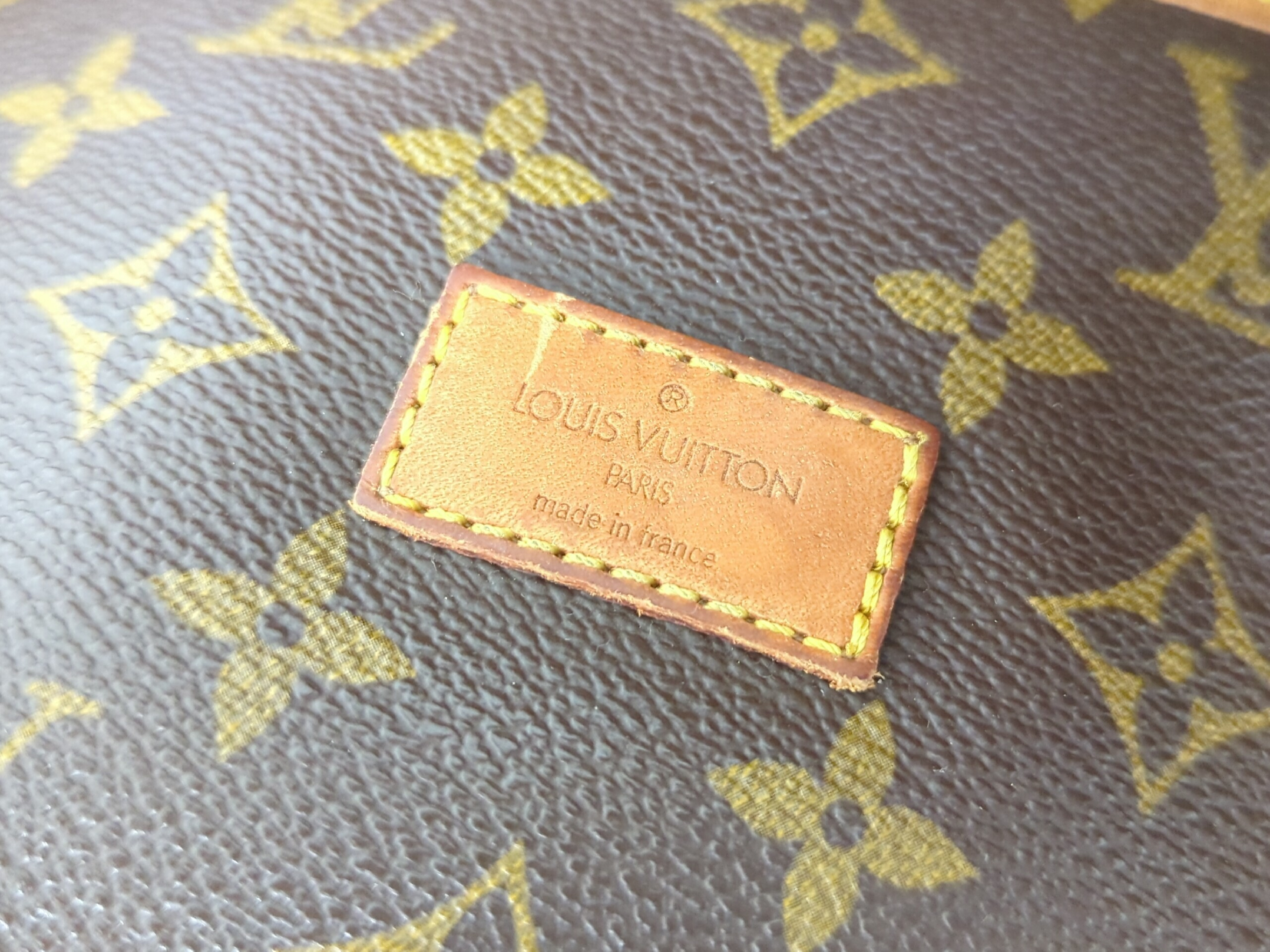M42256 Monogram Saumur 30 Shoulder Bag — view 12