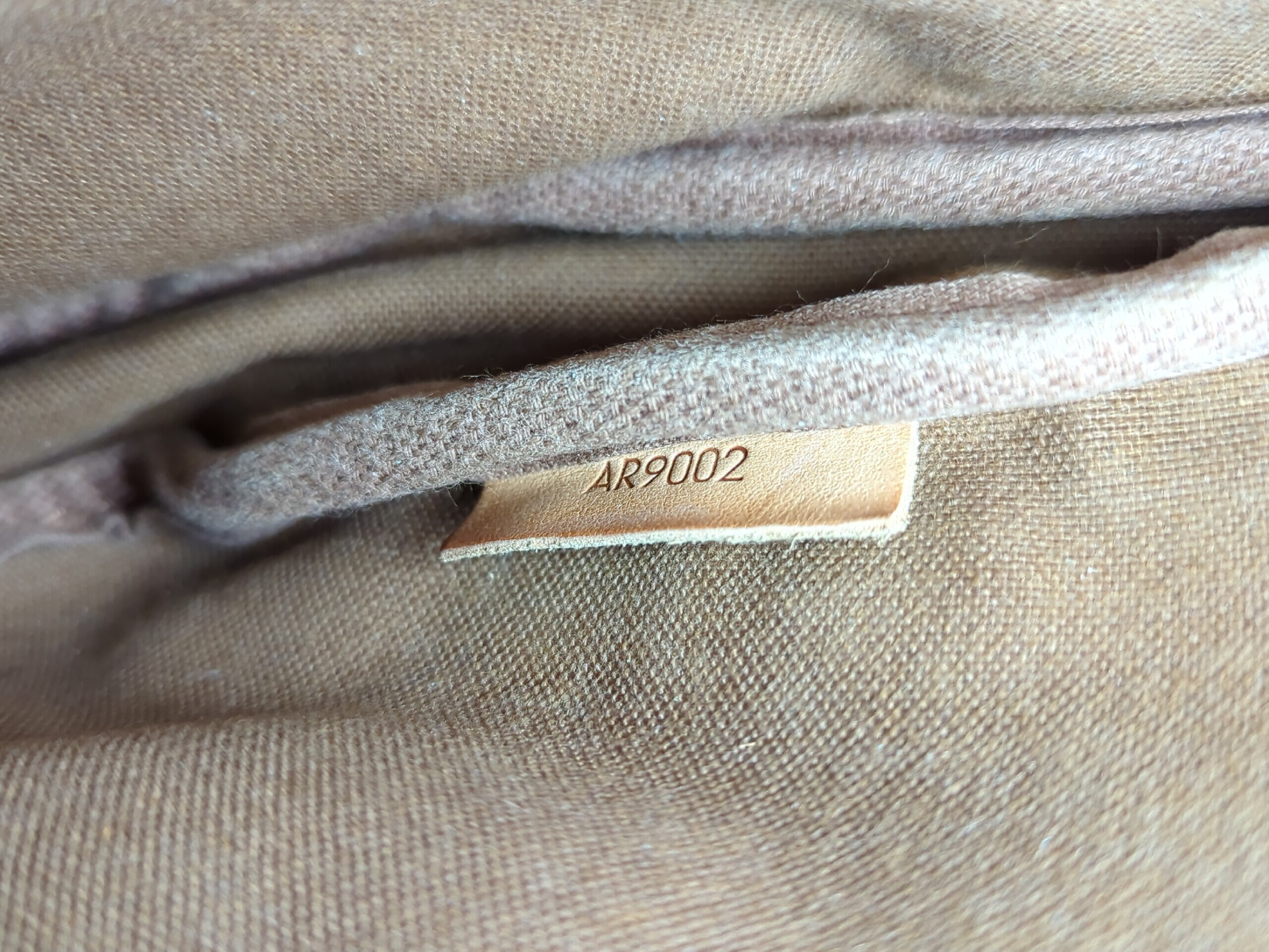 M42256 Monogram Saumur 30 Shoulder Bag — view 13