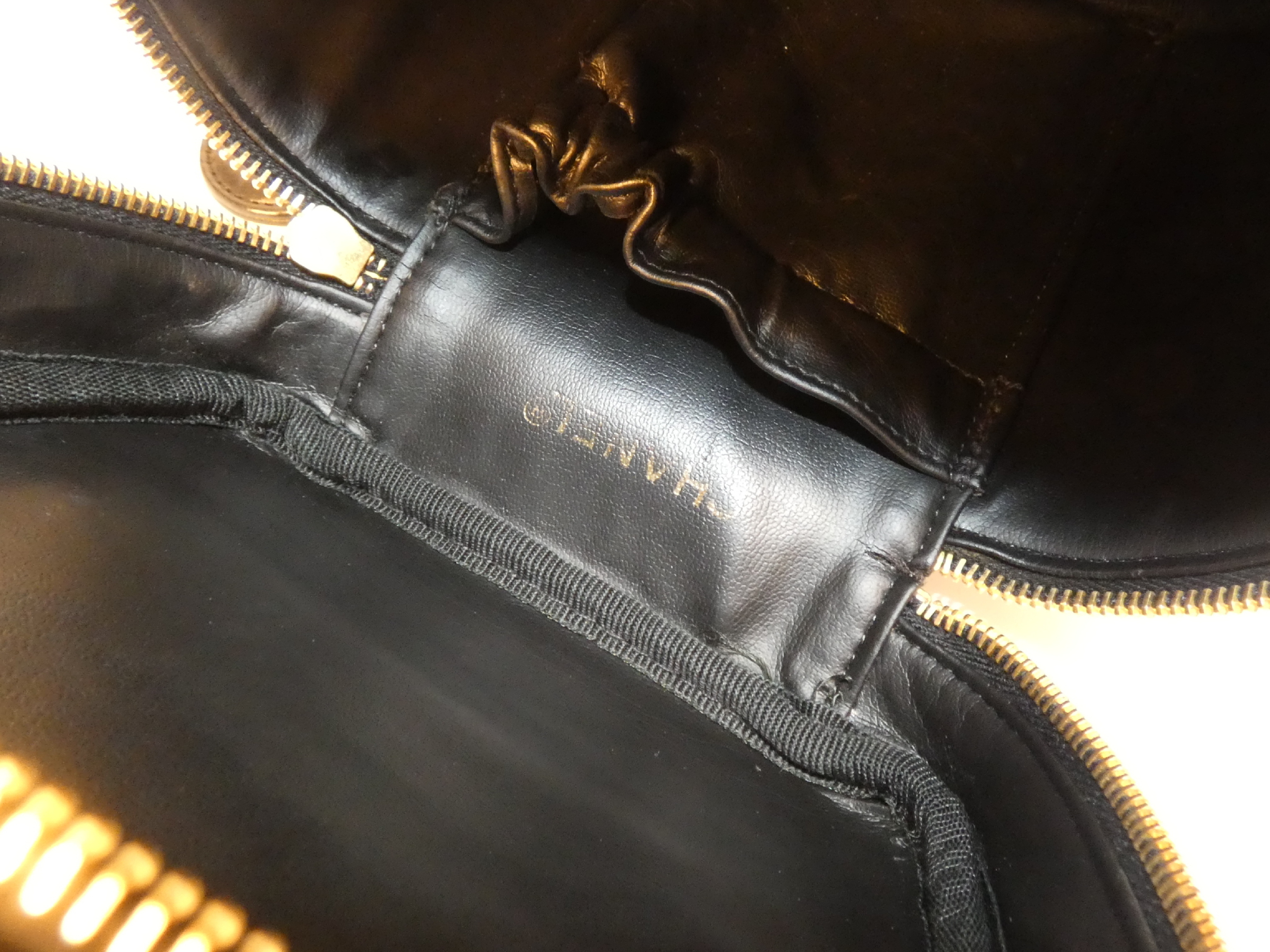 Bicolore Lambskin Black Vanity Bag — view 8