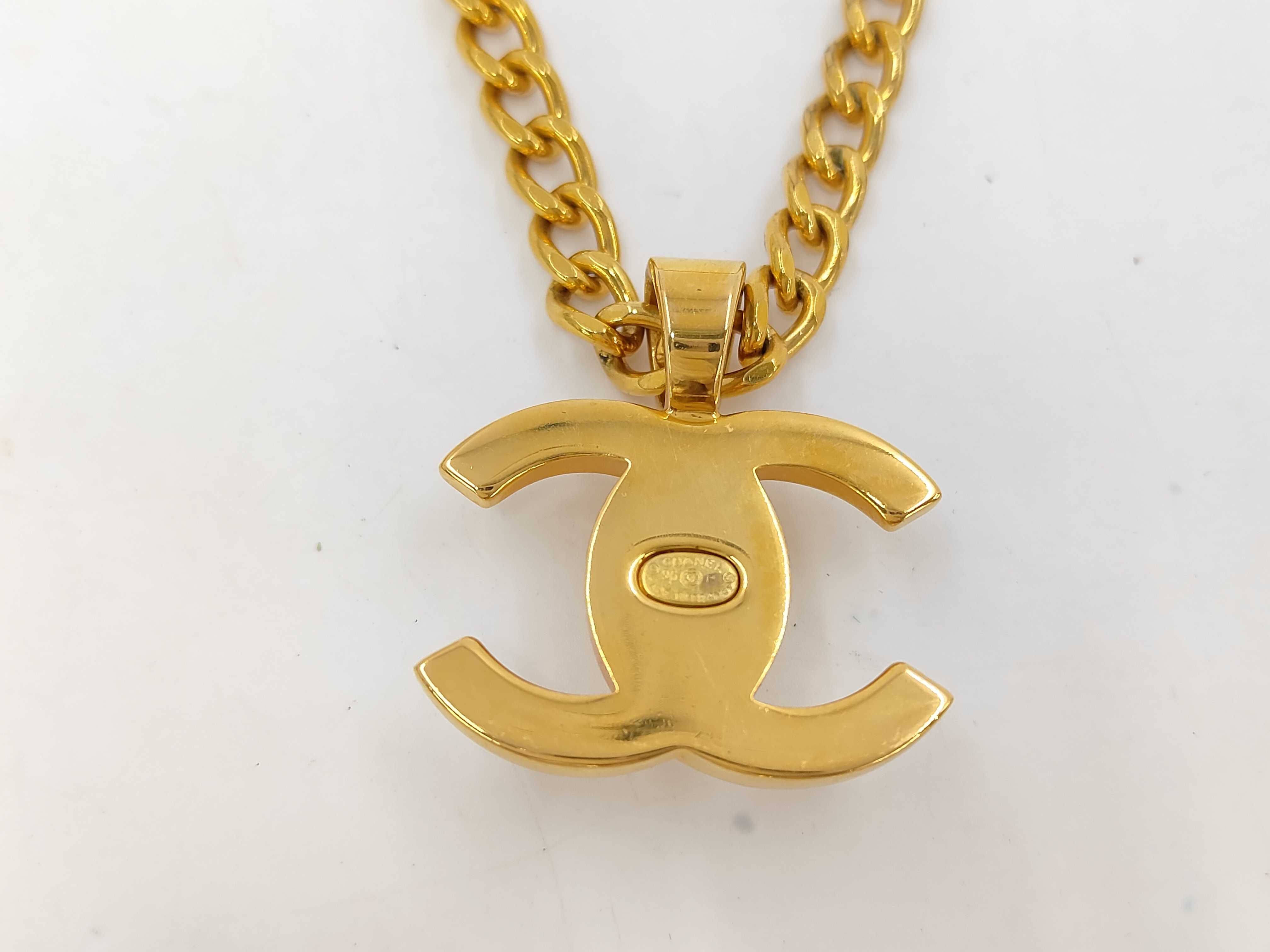 necklace — view 2