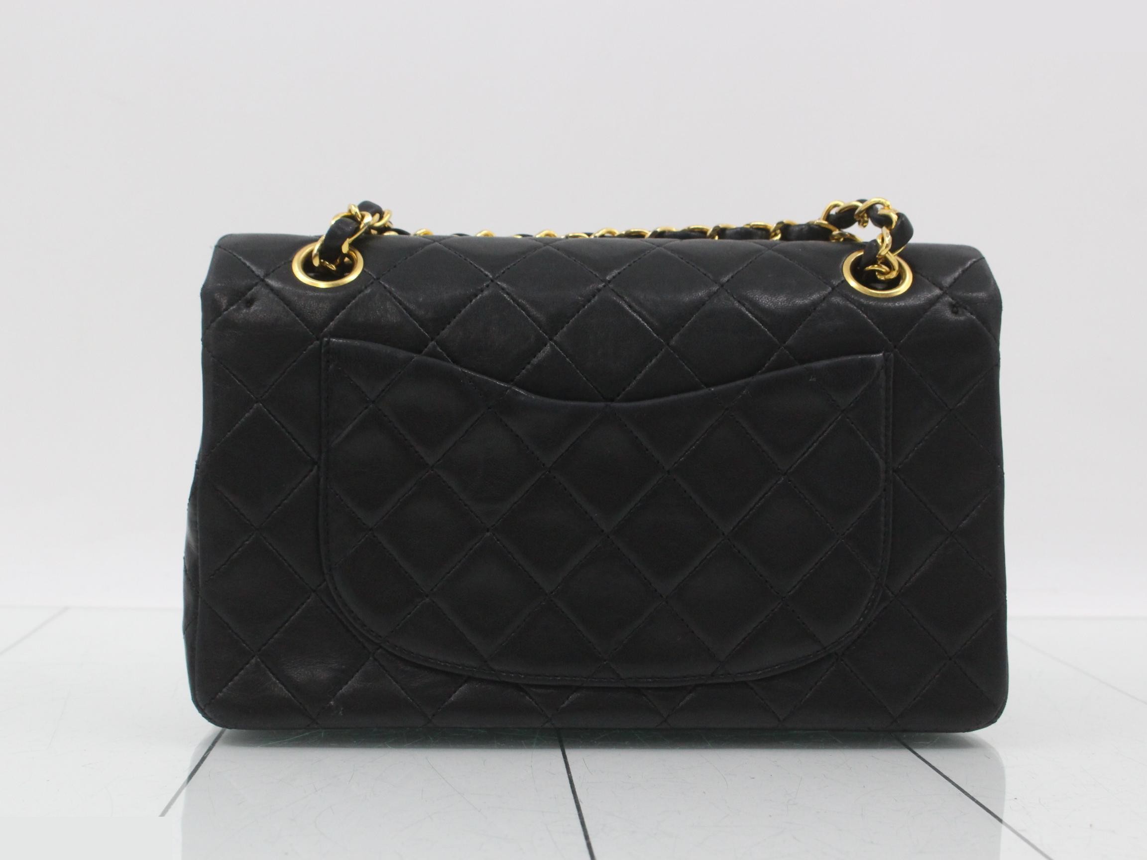 Matelassé 23 Double Chain Double Flap Shoulder Bag — view 2