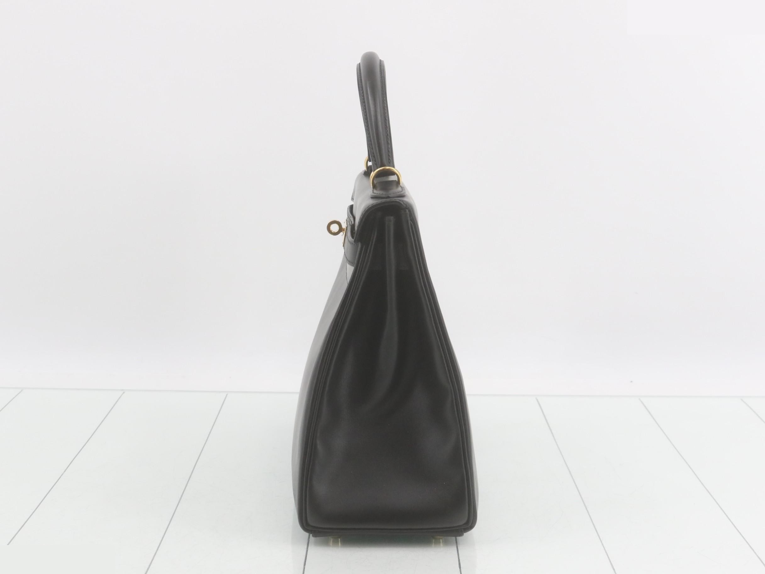 Kelly 32, Box Calf, Black, Gold Hardware, E Stamp — view 4