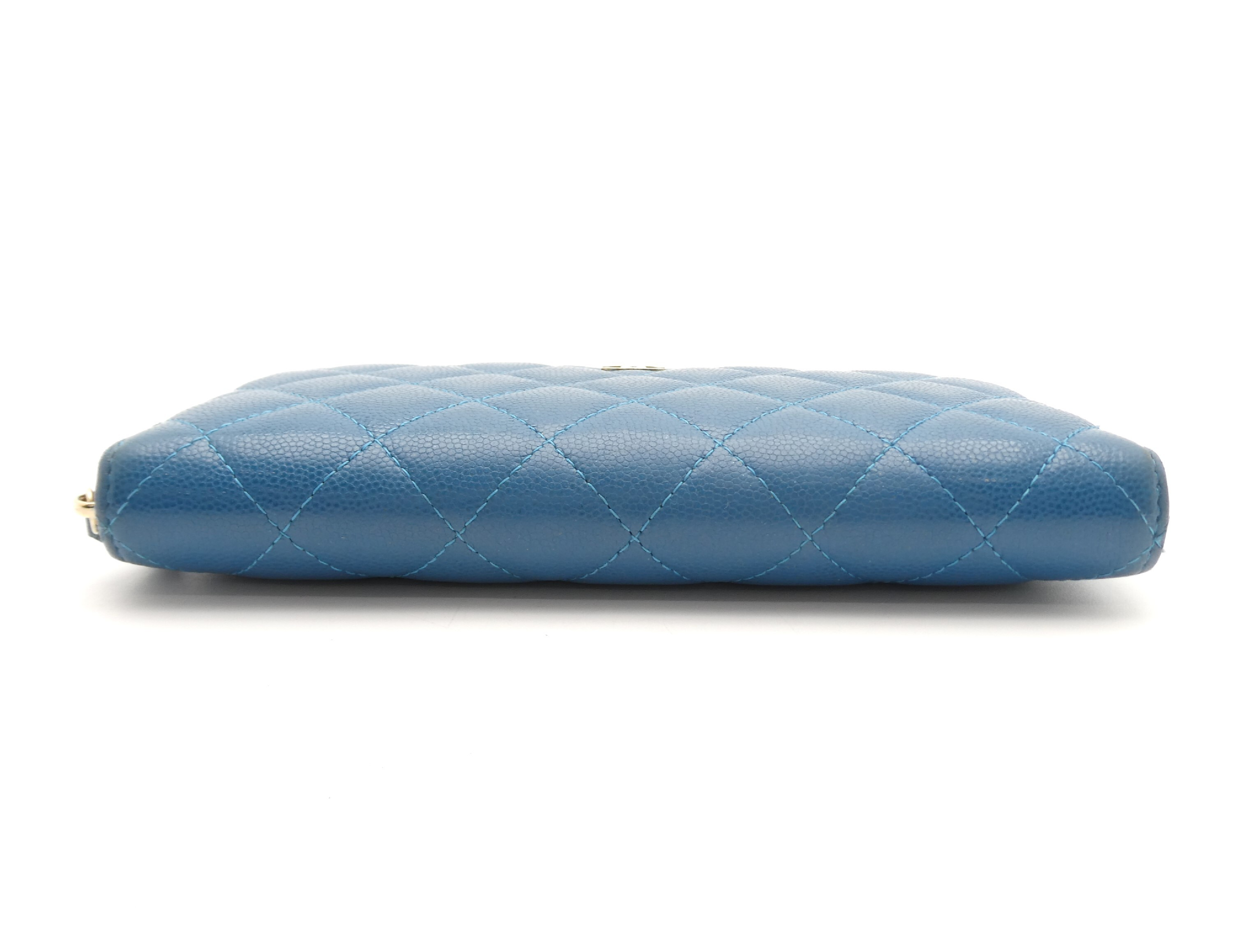 Matelassé Coco Mark Caviar Skin Round Zip Wallet — view 5