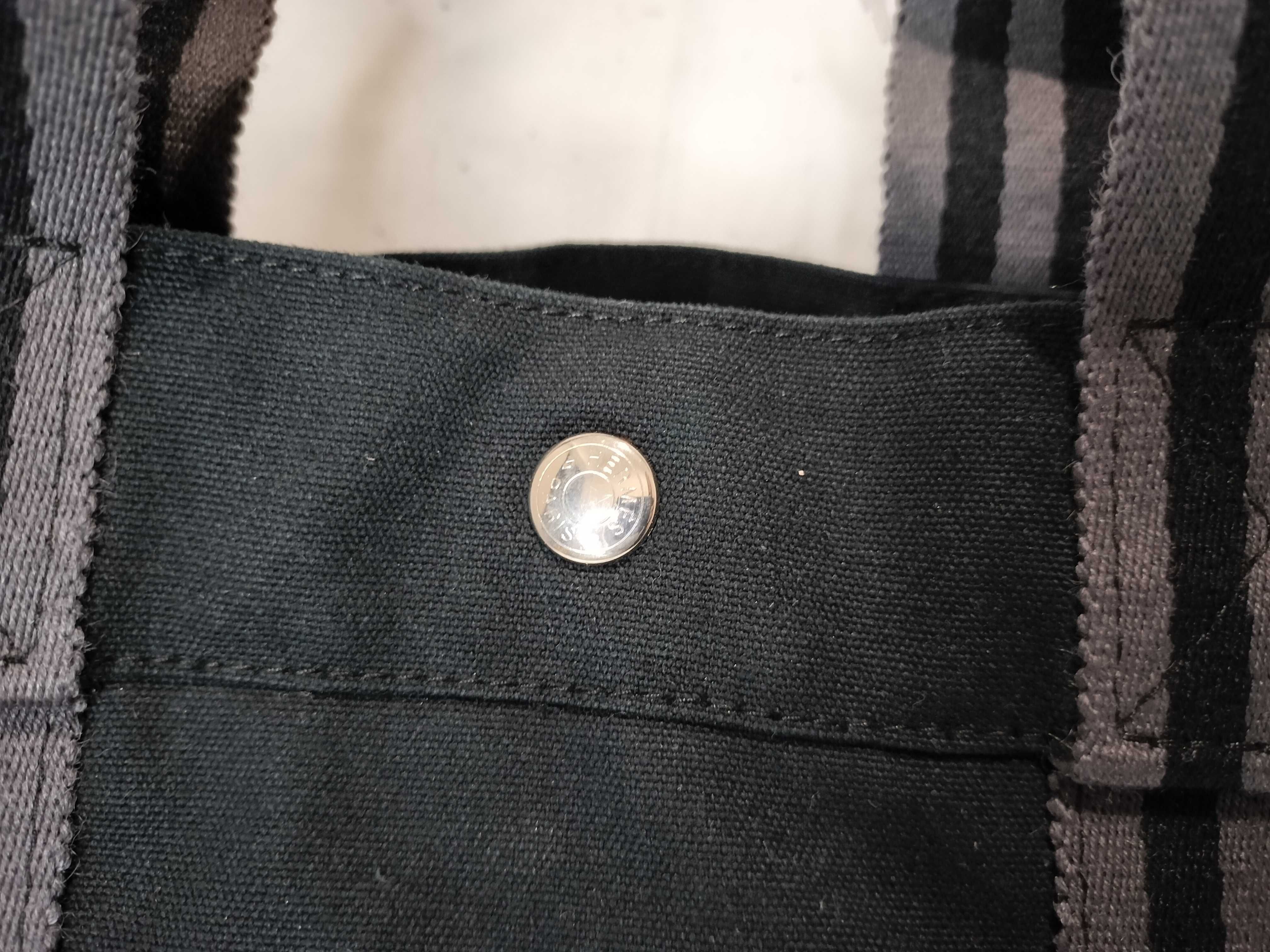 Fourre-Tout PM Handbag — view 2
