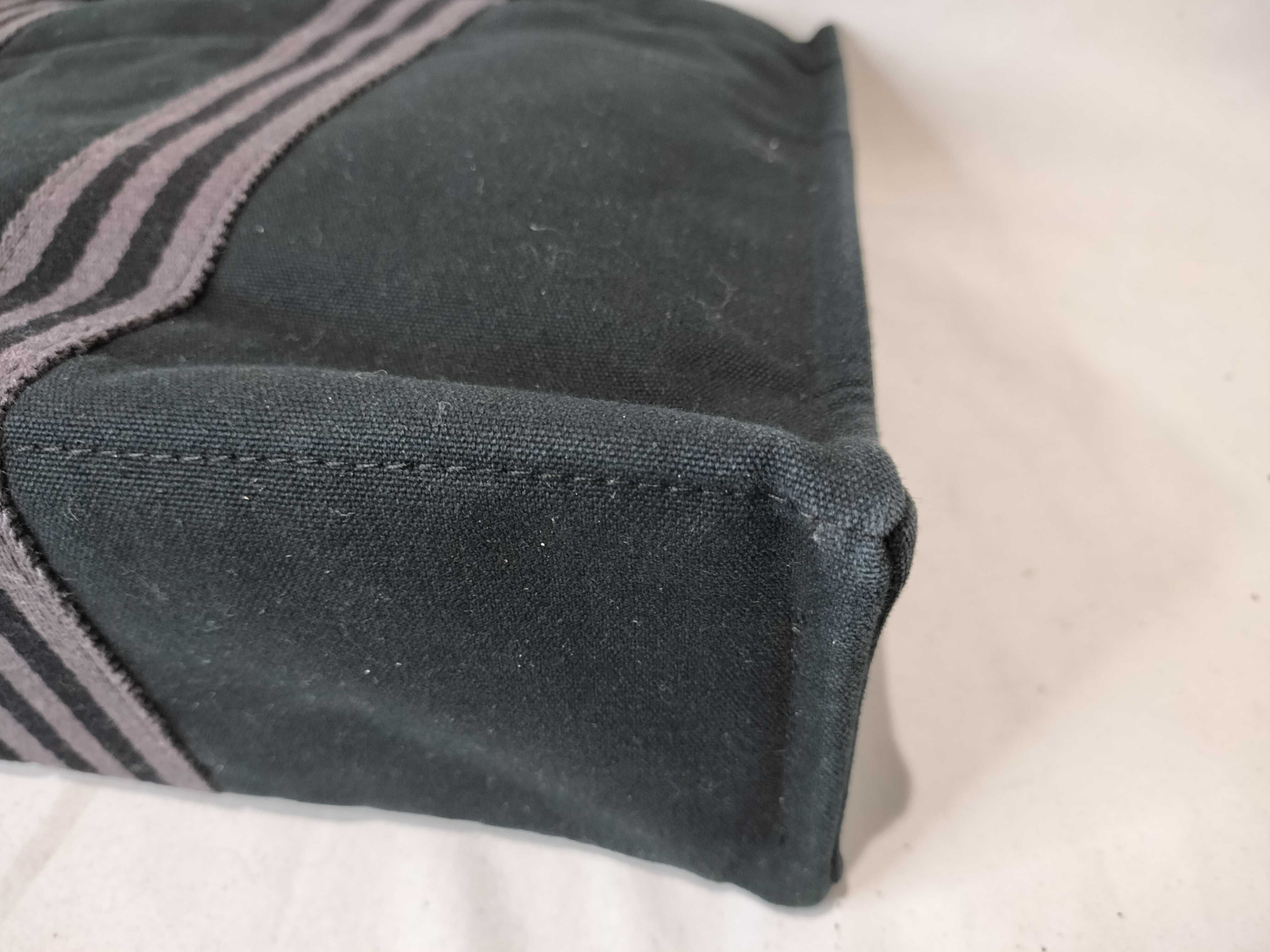 Fourre-Tout PM Handbag — view 7