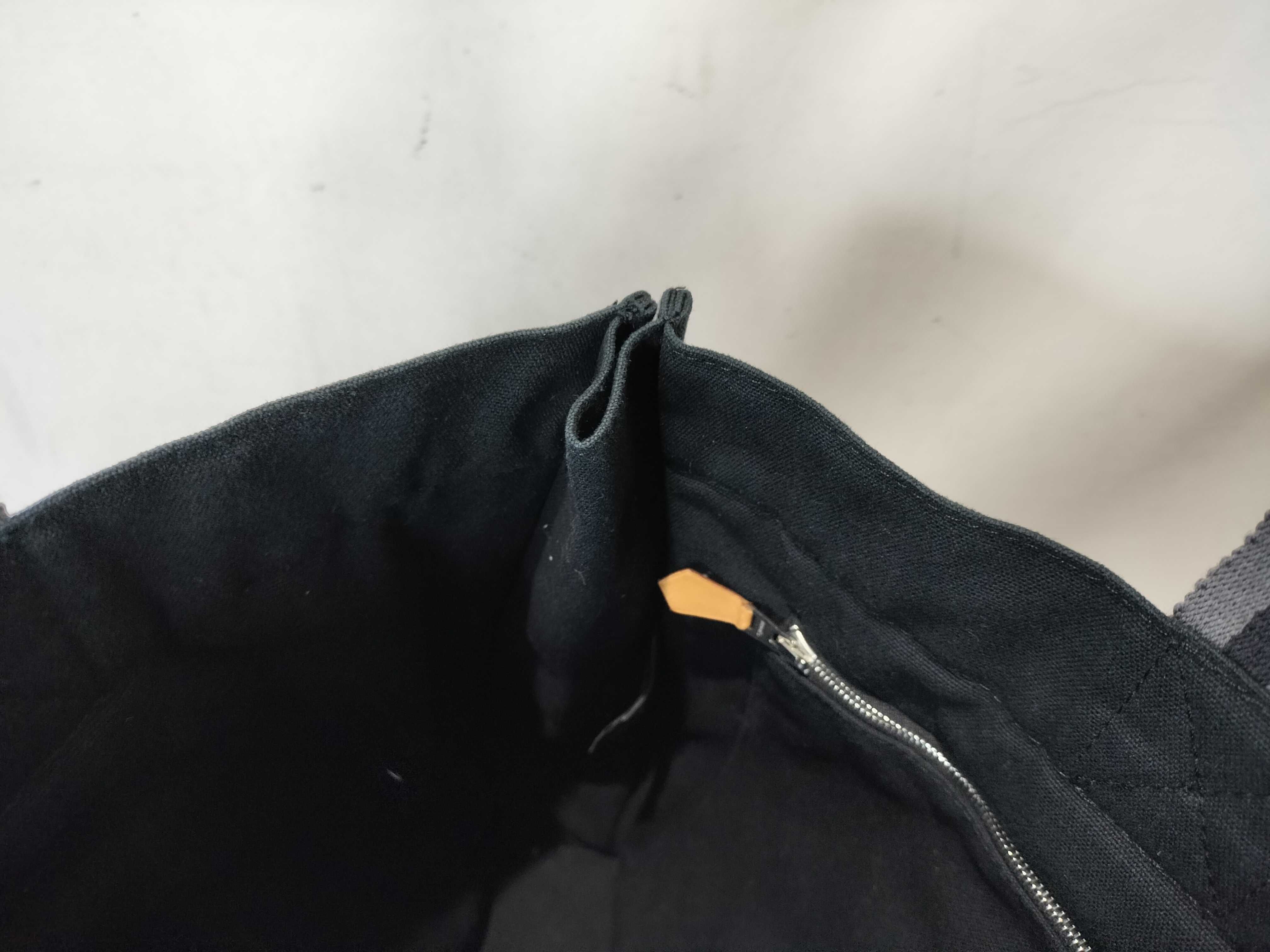 Fourre-Tout PM Handbag — view 10
