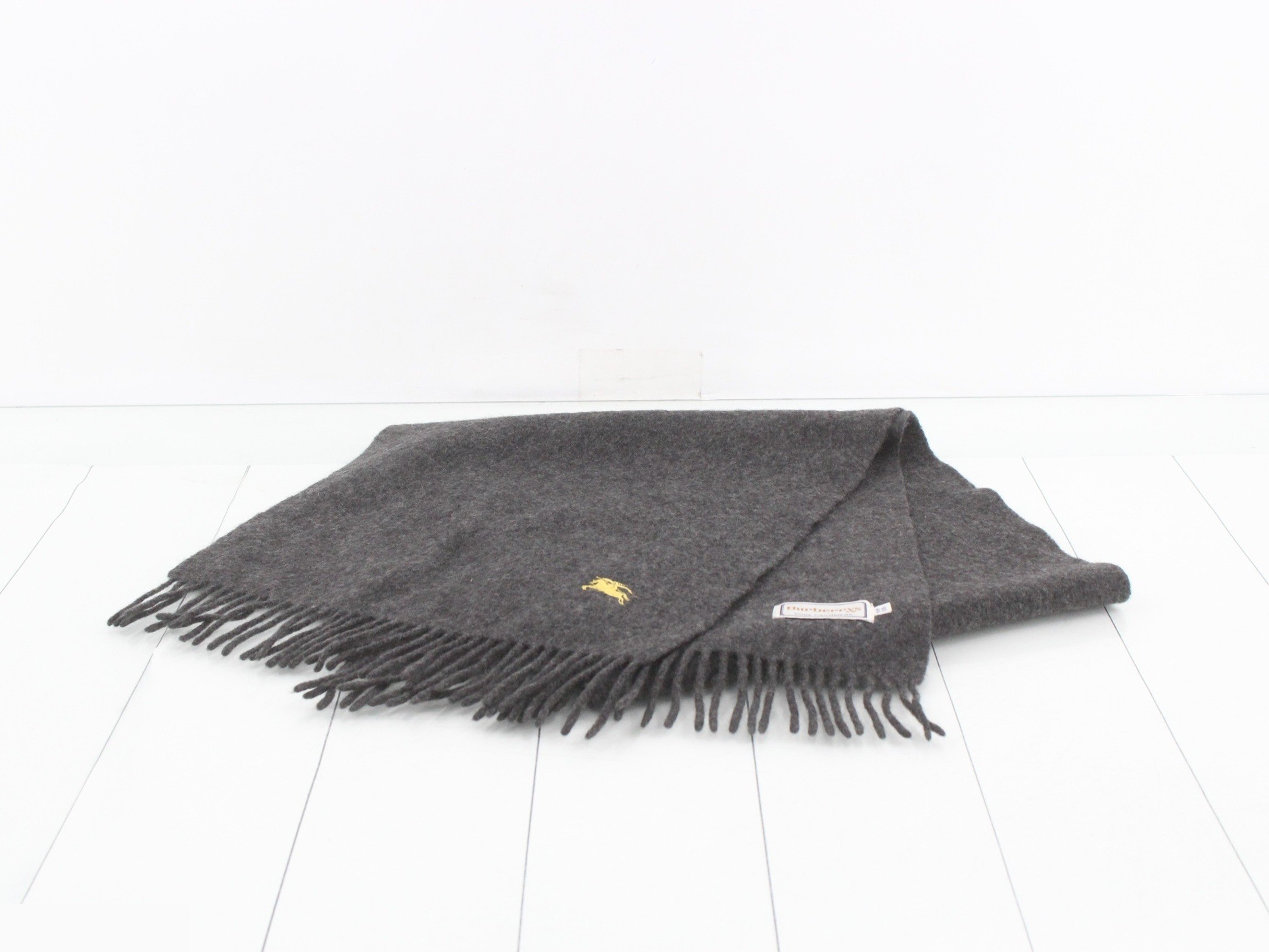 Other lines: Small items, accessories, and scarves — view 2
