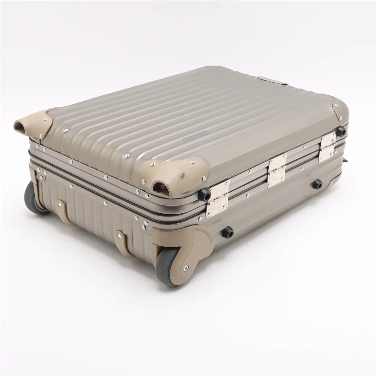 [Individually packaged] Rimowa Topas Titanium Aluminum Carry-on Suitcase, Silver, Combination Lock 821 423 — view 3