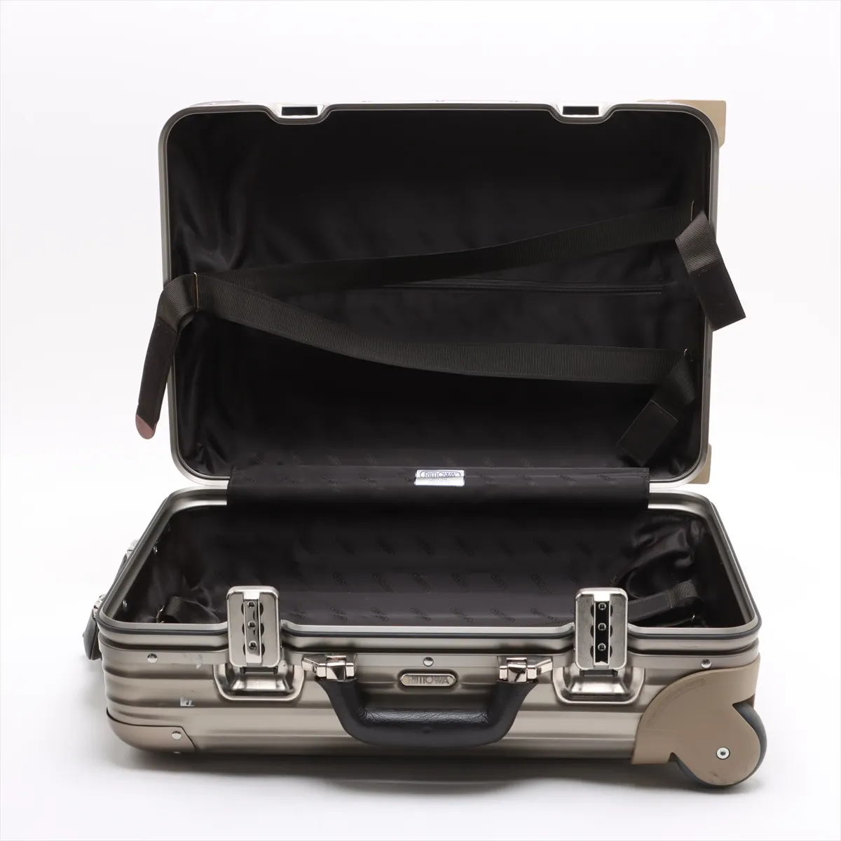 [Individually packaged] Rimowa Topas Titanium Aluminum Carry-on Suitcase, Silver, Combination Lock 821 423 — view 5