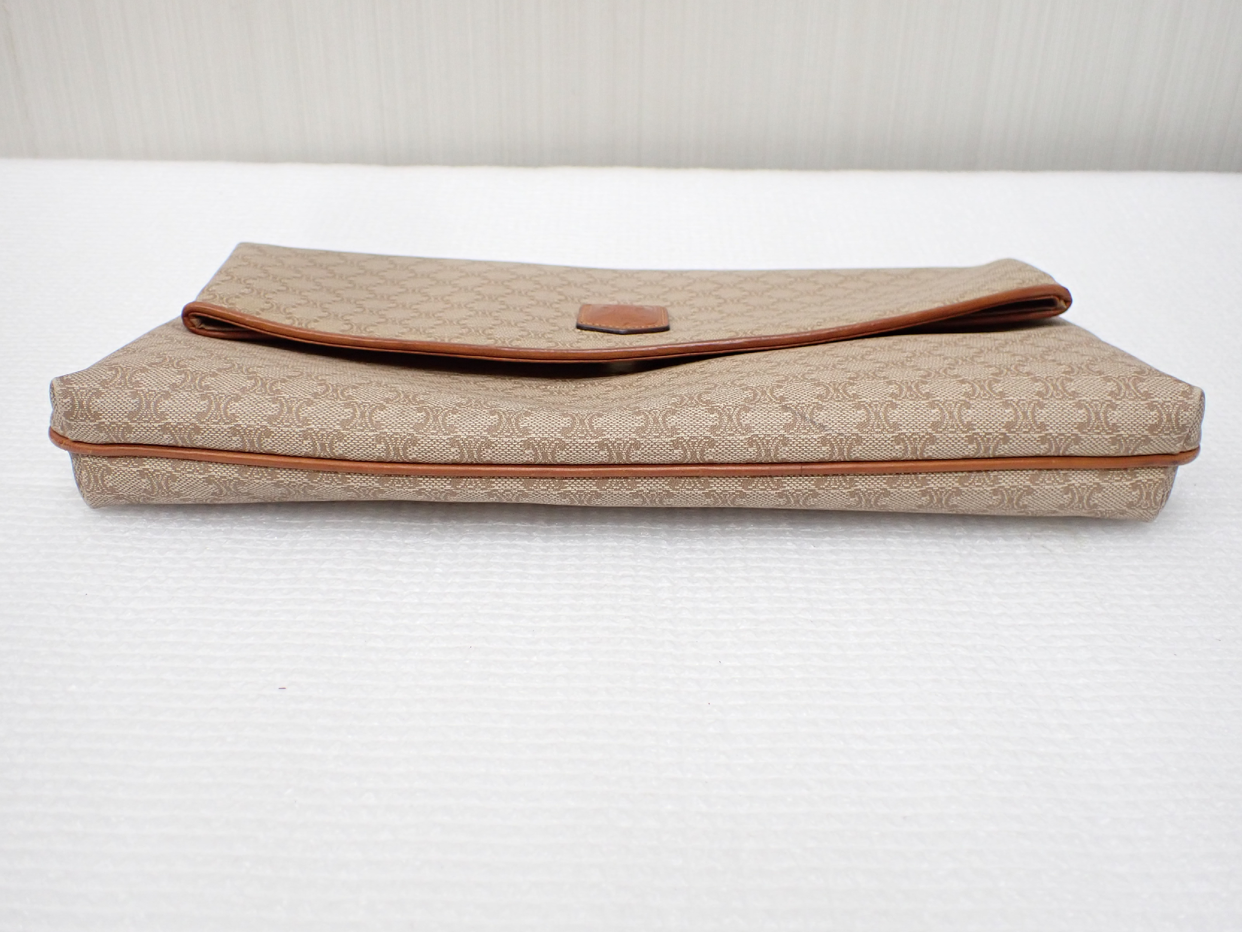 Macadam Triomphe Logo Clutch Bag Flap Clutch Bag — view 5