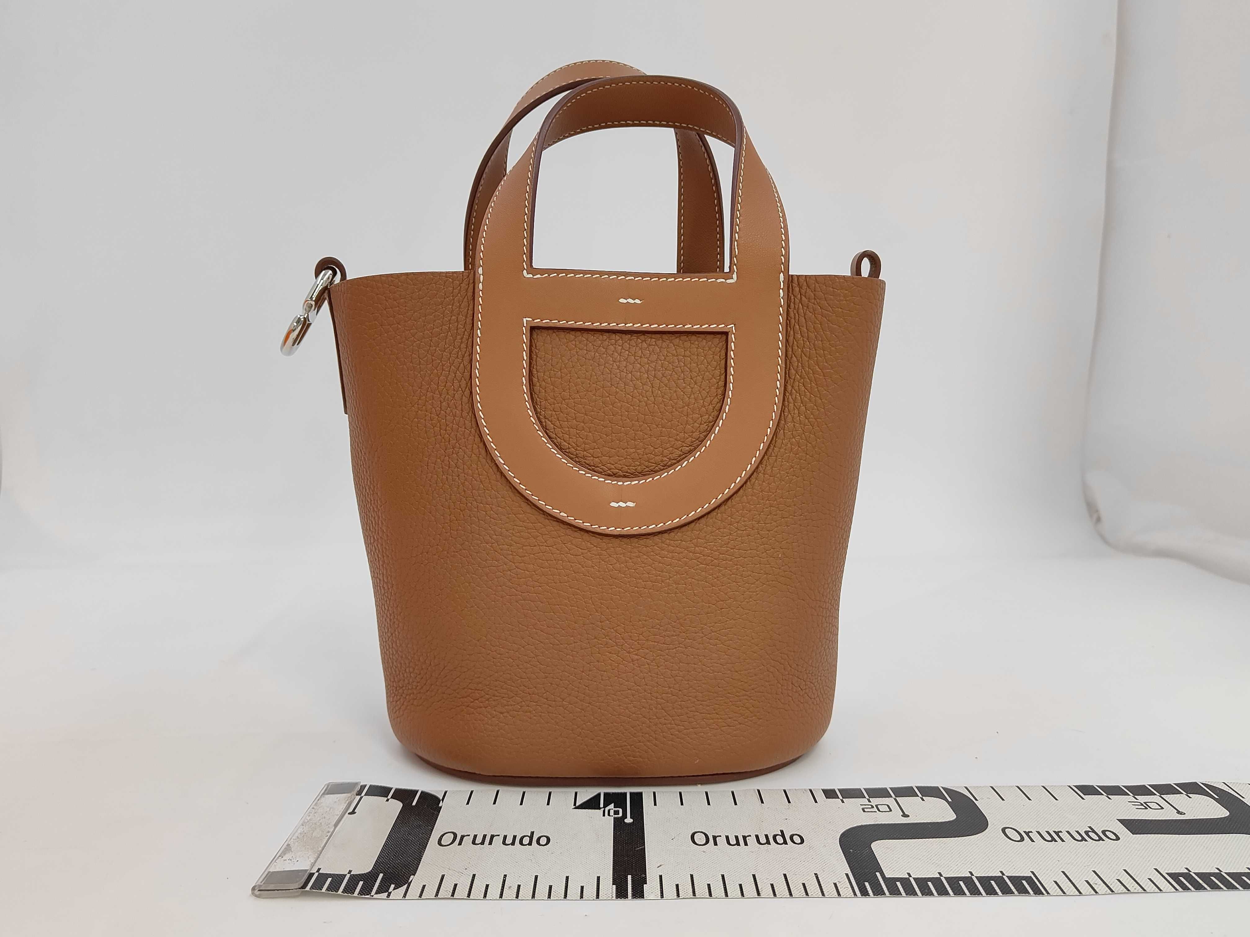 In the Loop handbag, gold with silver hardware, K stamp. — view 2