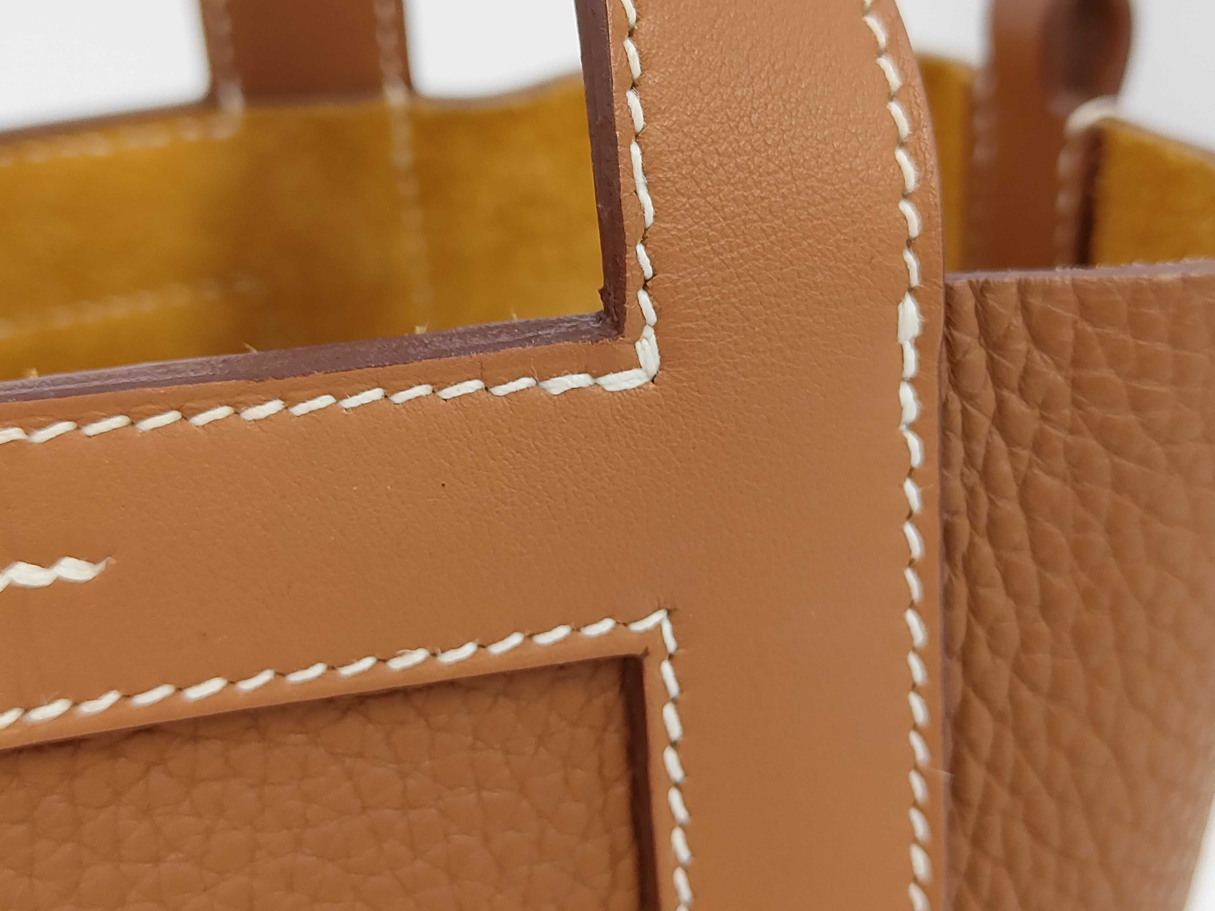 In the Loop handbag, gold with silver hardware, K stamp. — view 3