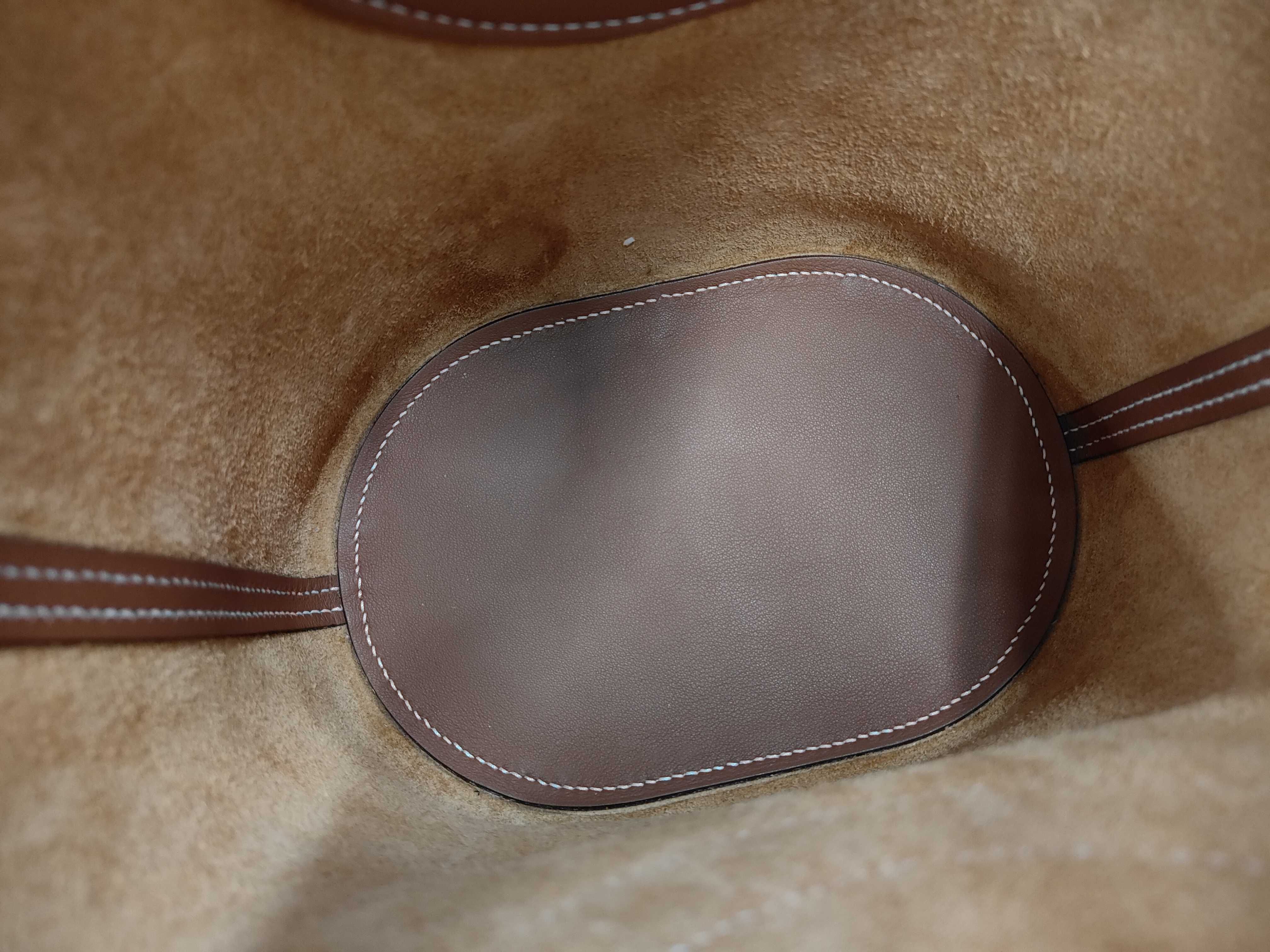 In the Loop handbag, gold with silver hardware, K stamp. — view 10