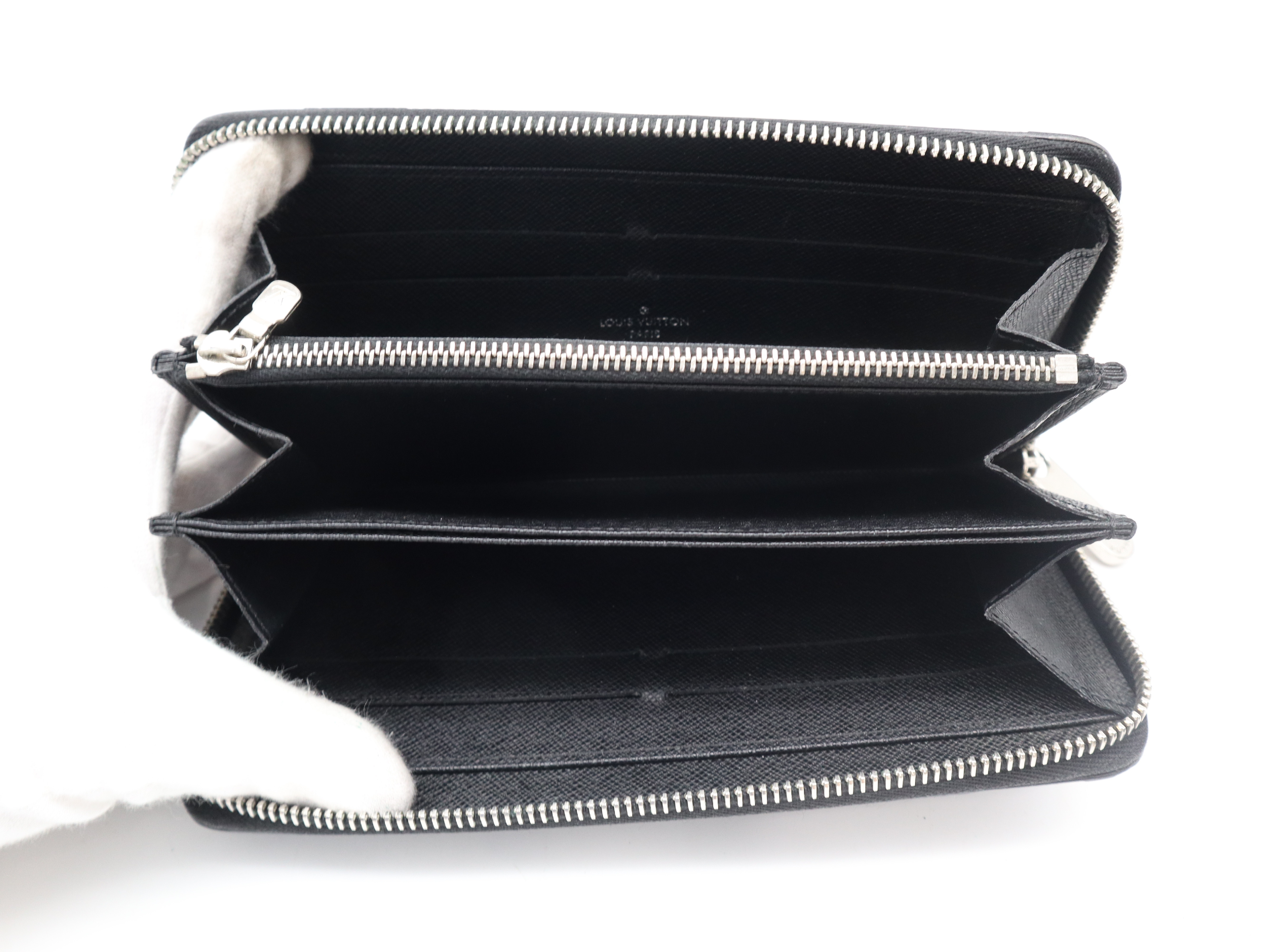 M6007N Electric Epi Zippy Wallet Noir — view 8