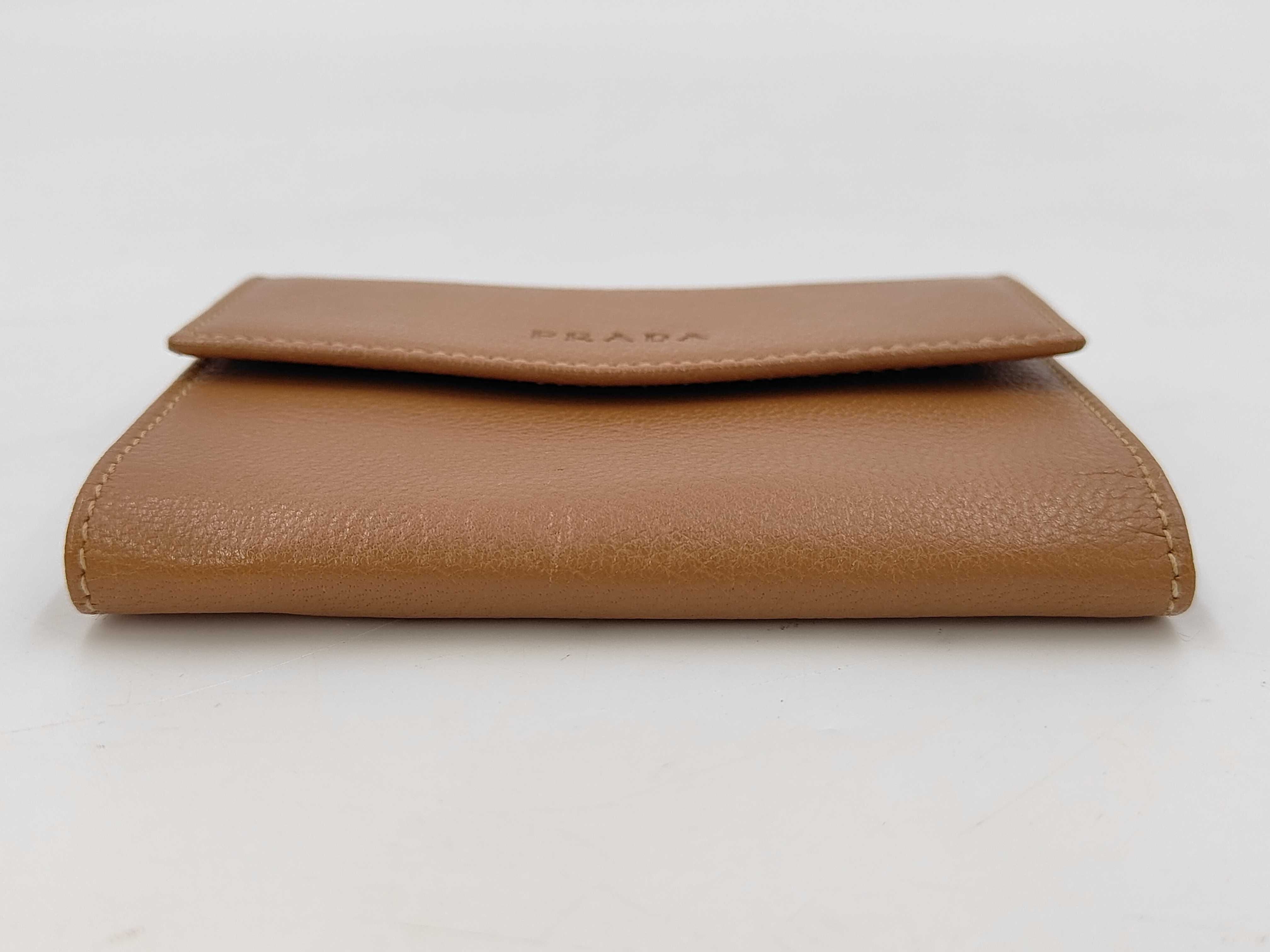 coin case — view 3