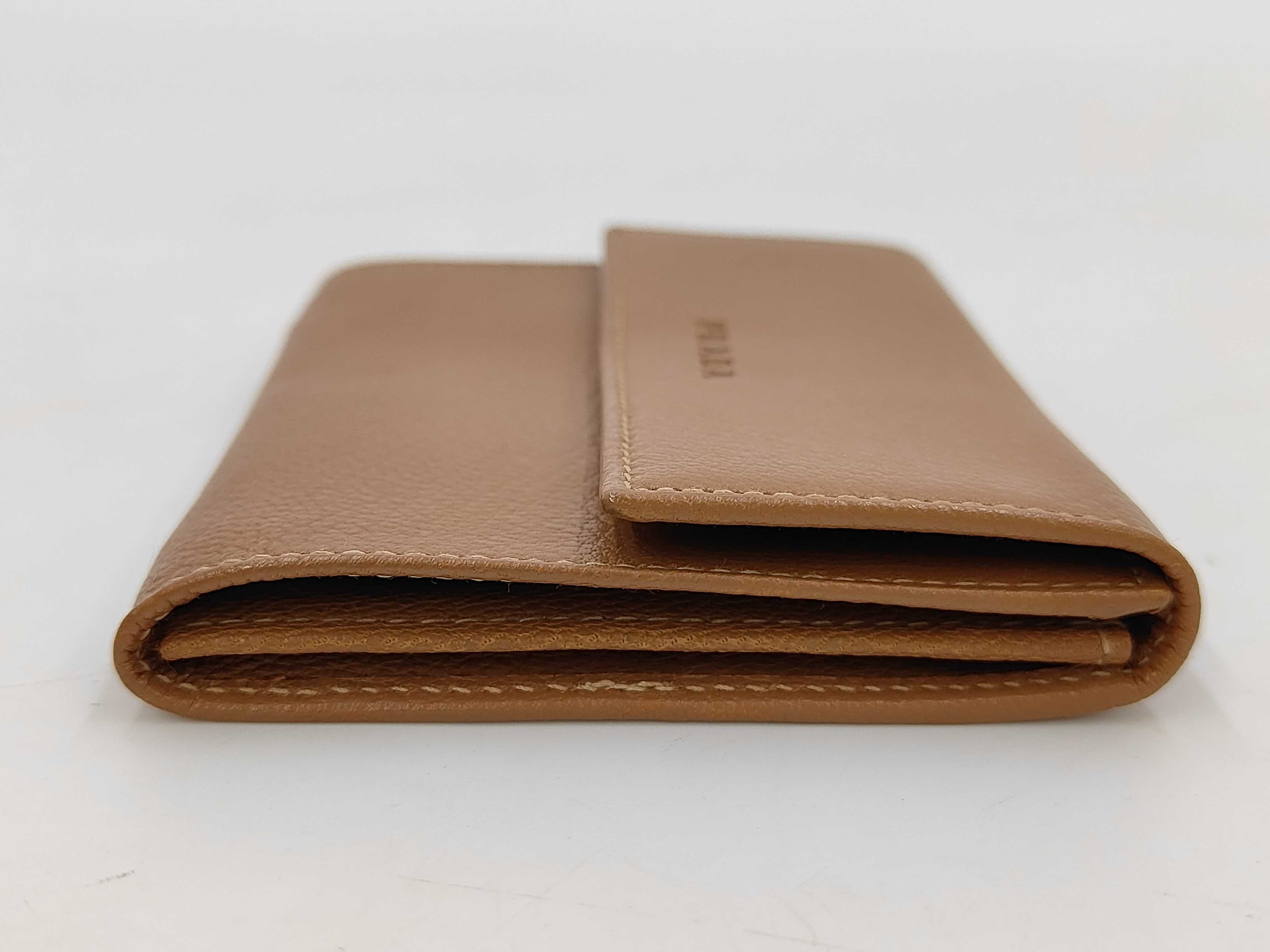 coin case — view 4