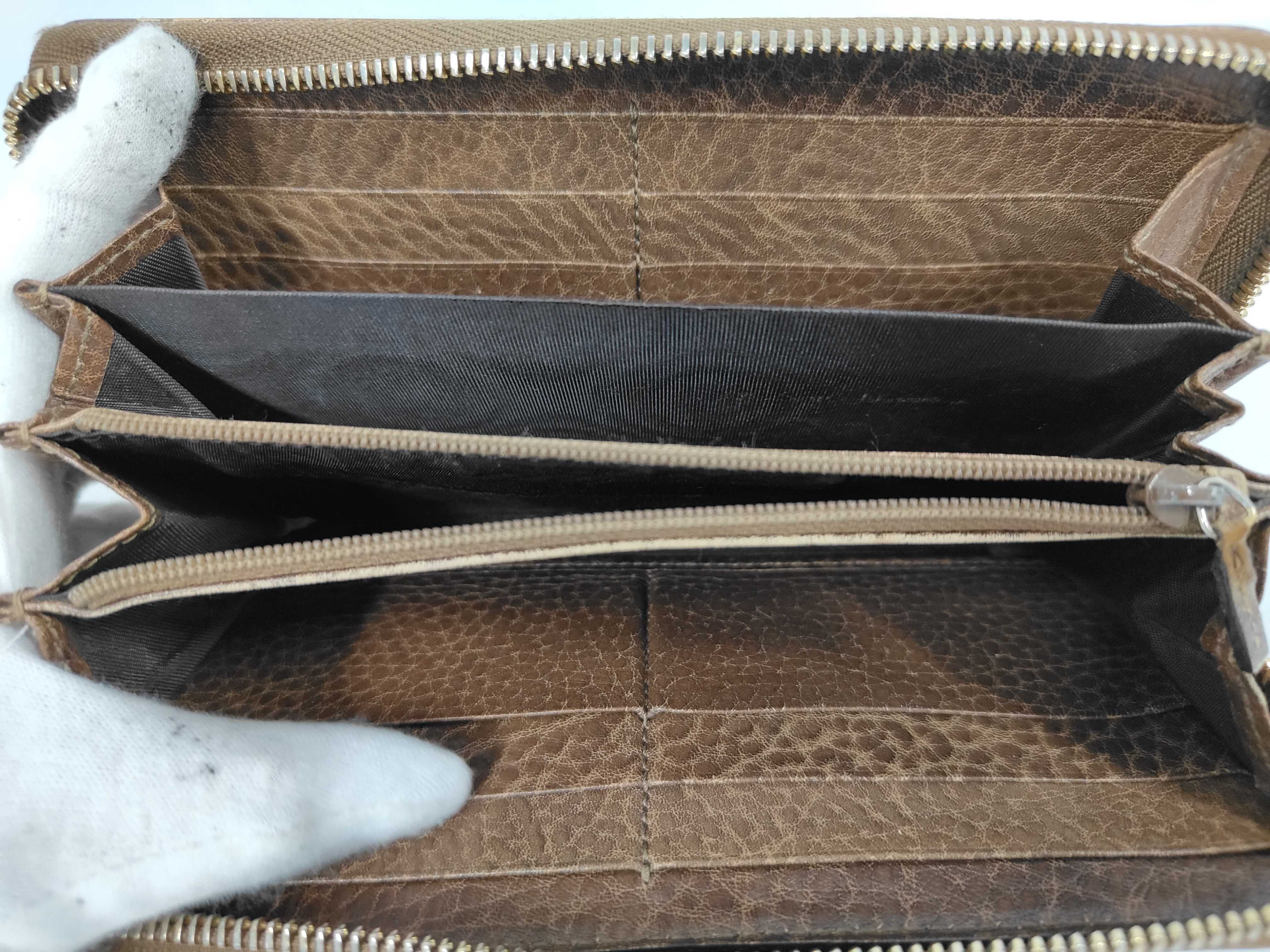Interlocking Clasp Wallet — view 3