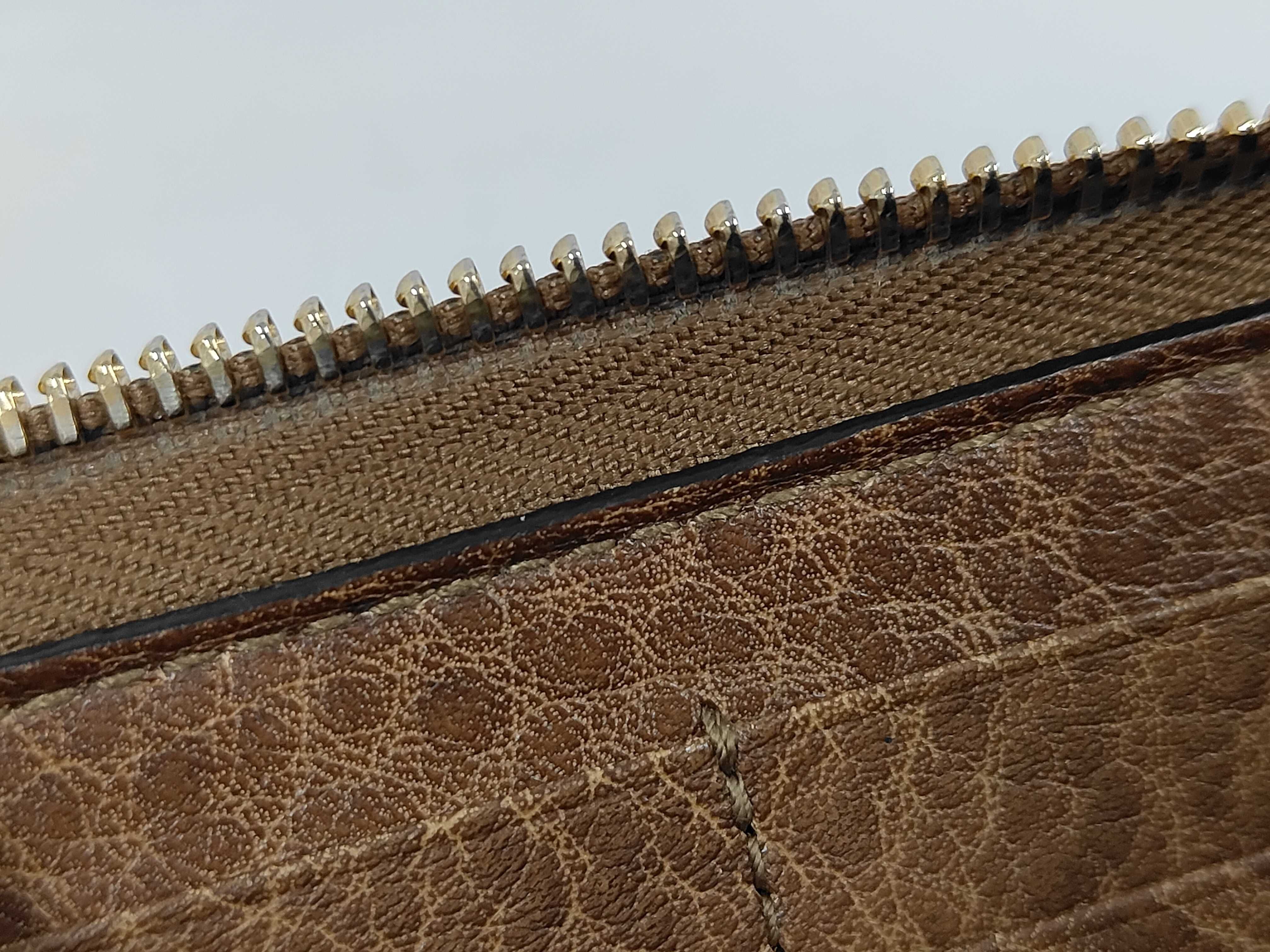 Interlocking Clasp Wallet — view 6