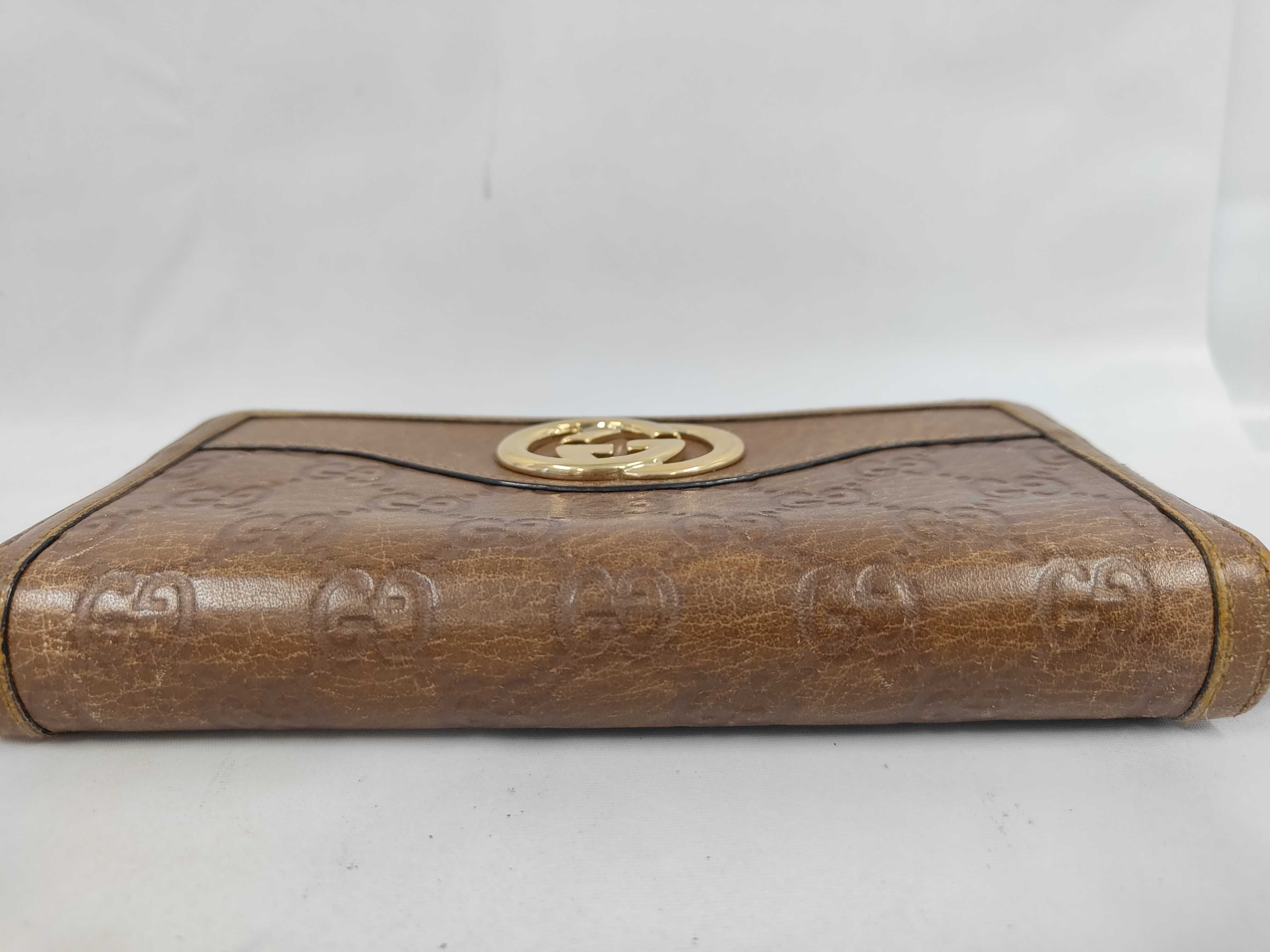 Interlocking Clasp Wallet — view 9
