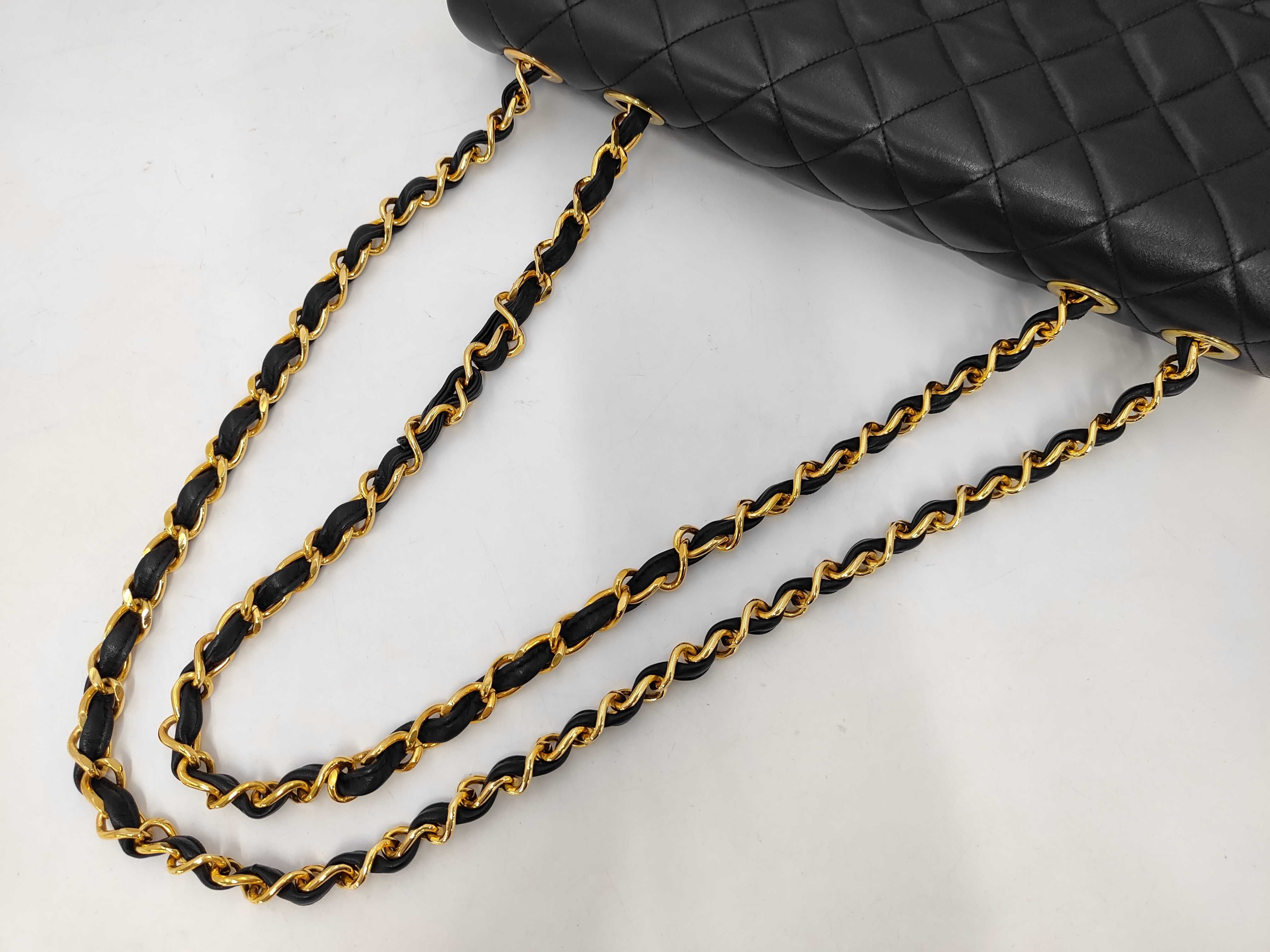 Large Matelassé 34 Lambskin Black with Gold Hardware A01094 Shoulder Bag — view 5