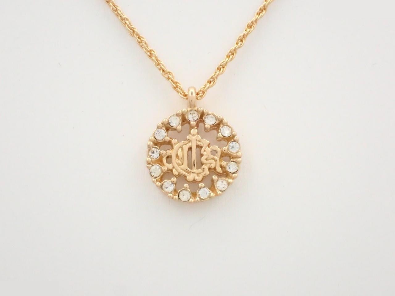 Other lines: Precious metals, necklaces, pendants