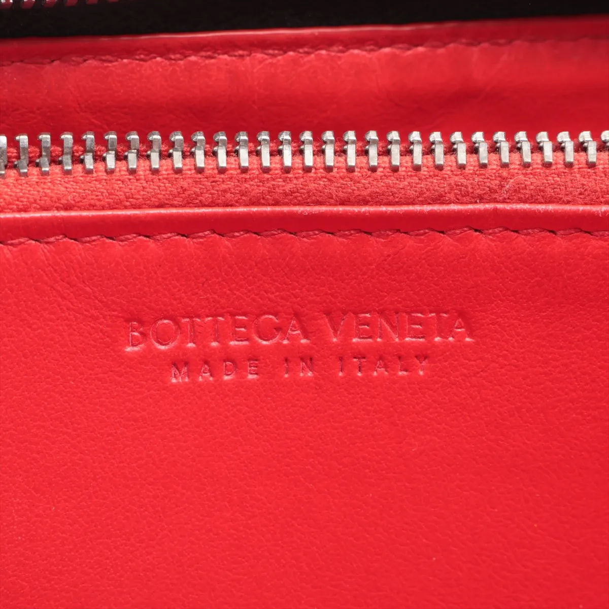 Intrecciato Leather Round Zip Wallet, Black x Red — view 8