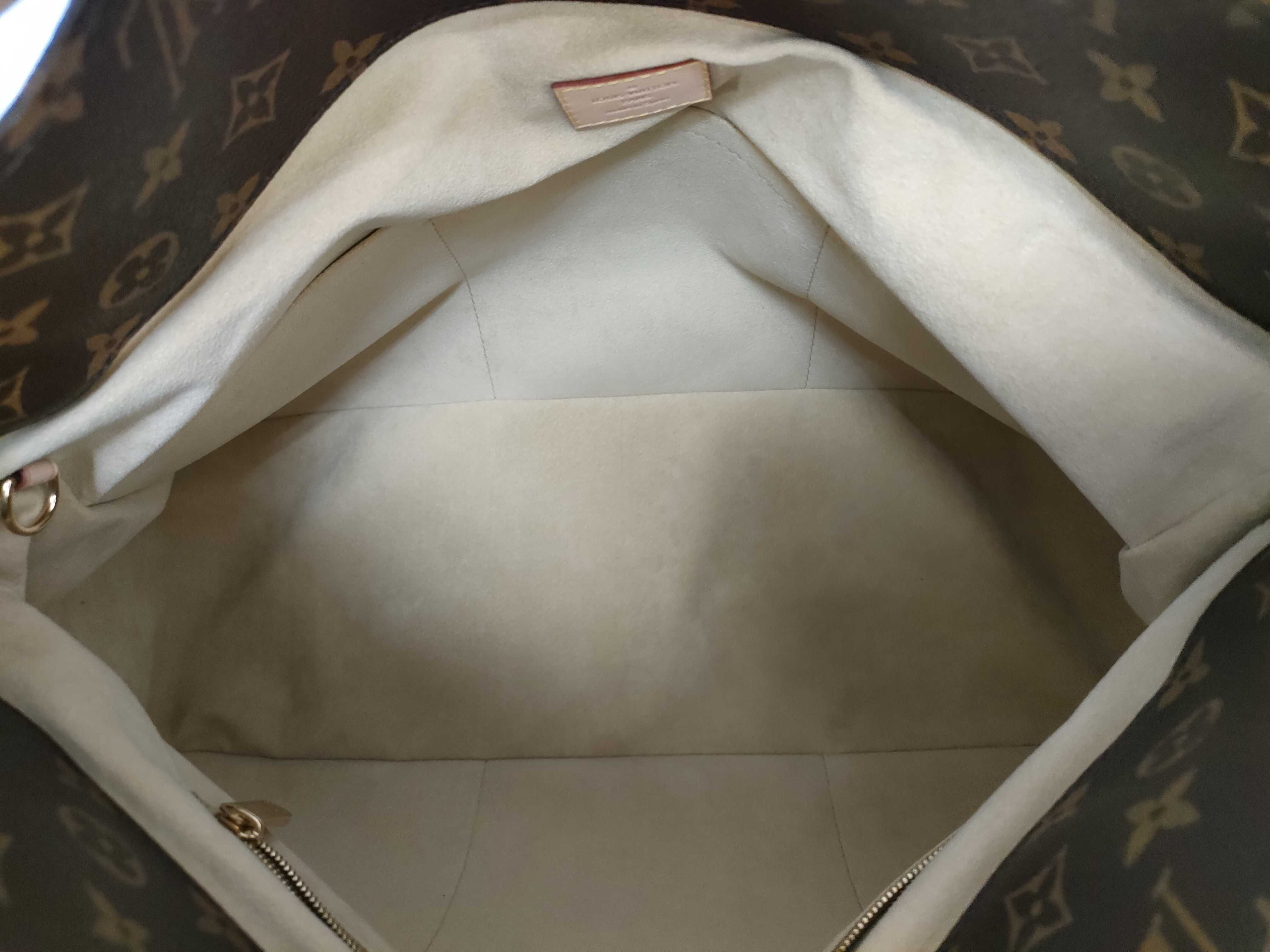 Monogram LV Louis Vuitton Artsy Monogram Handbag — view 9