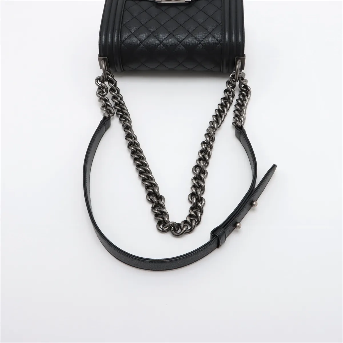 [Individually wrapped] Chanel Boy 20 Small Caviar Skin Chain Shoulder Bag Black Gunmetal Hardware GT5EE6E5 Random Plate A67085 — view 5