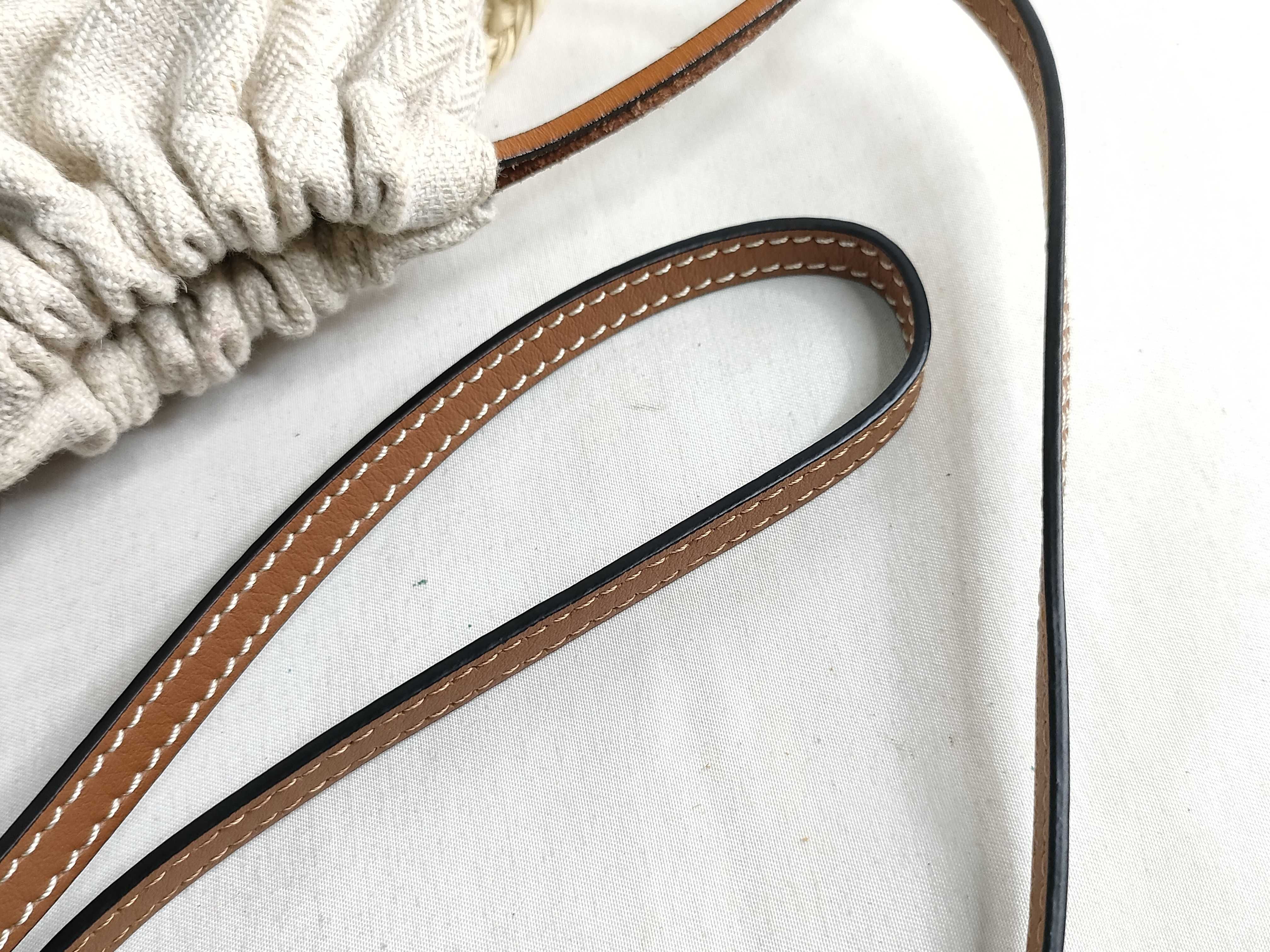 Anagram Square Pocket Raffia x Leather Shoulder Bag Beige x Brown Shoulder Bag — view 4